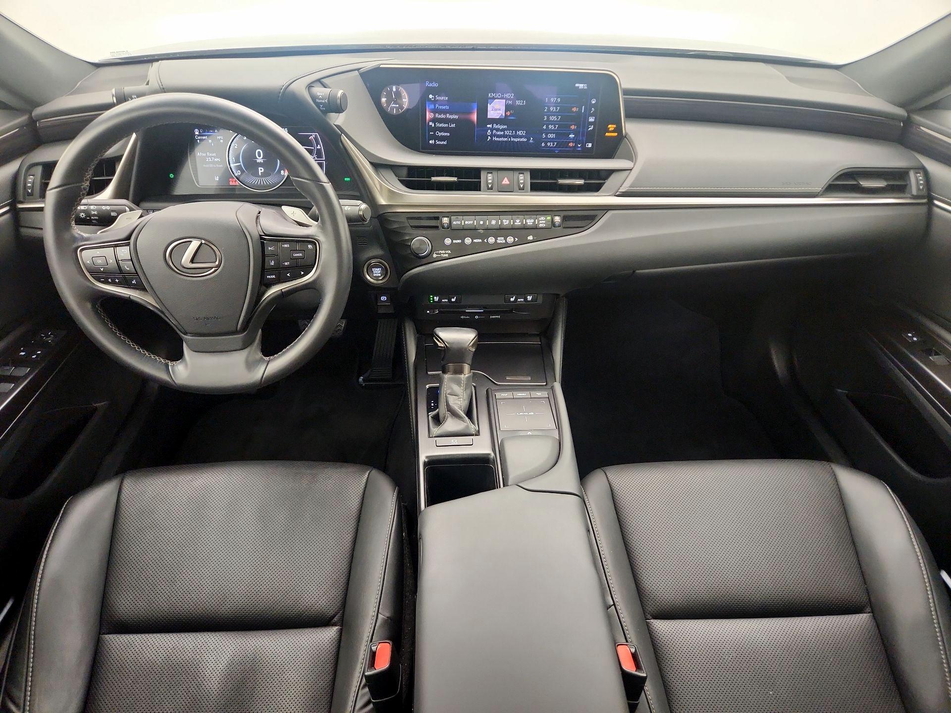 Thumbnail: 2019 Lexus ES - 9