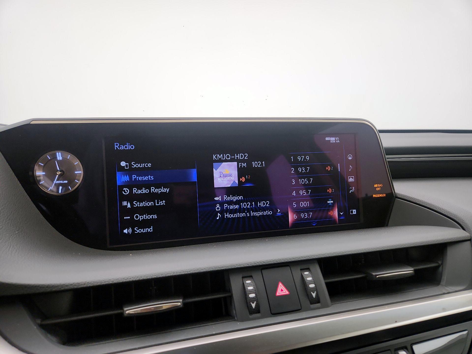 Thumbnail: 2019 Lexus ES - 15