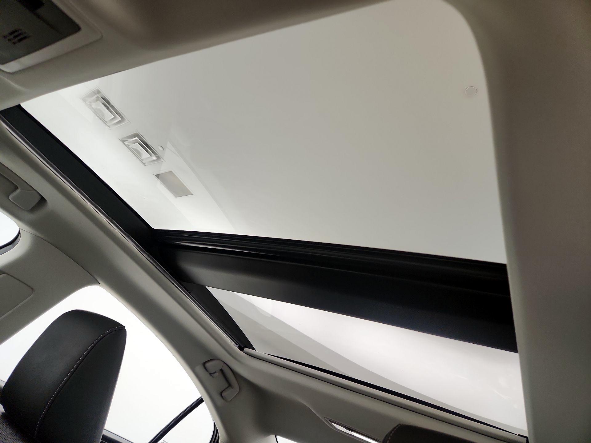 Thumbnail: 2019 Lexus ES - 19