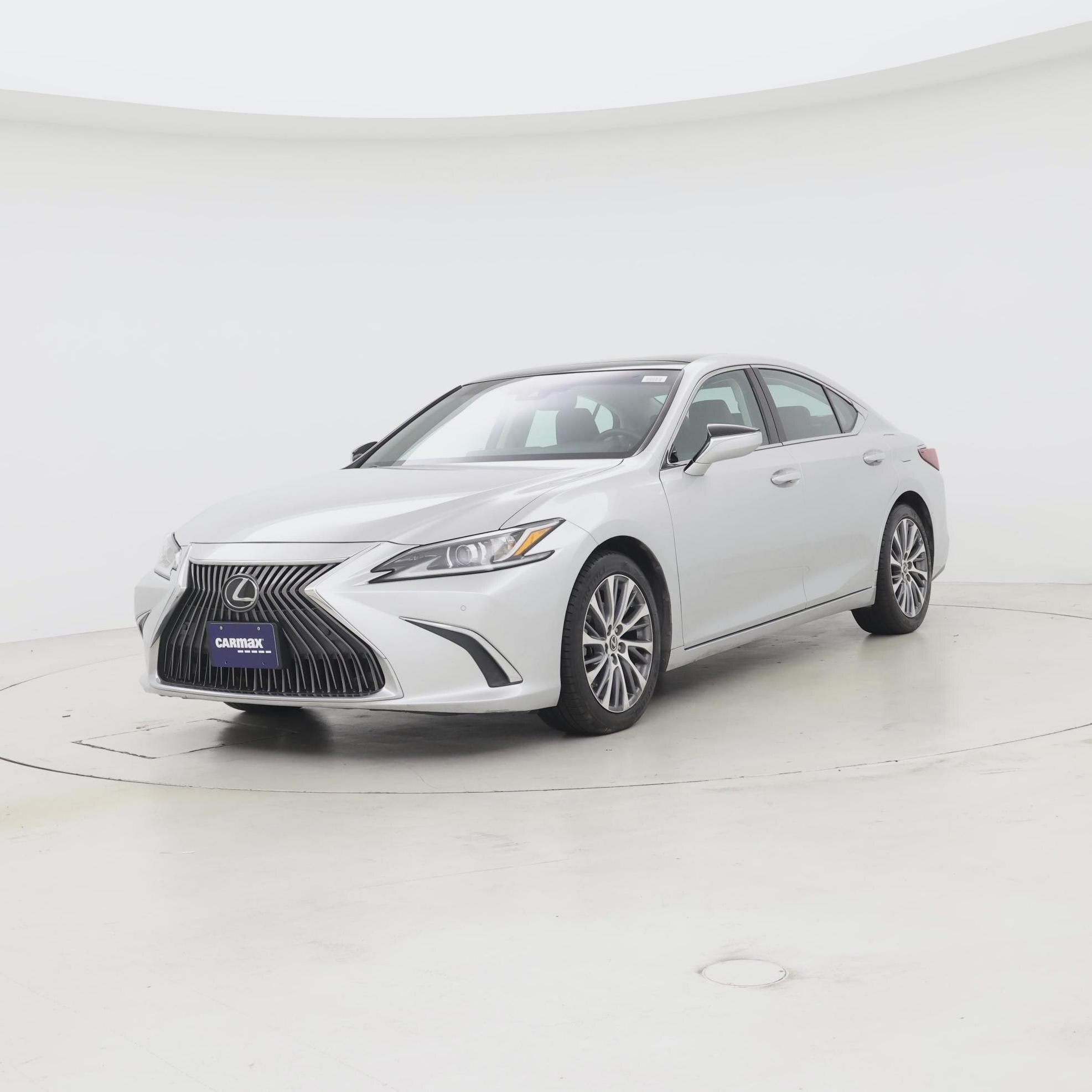 Thumbnail: 2019 Lexus ES - 4