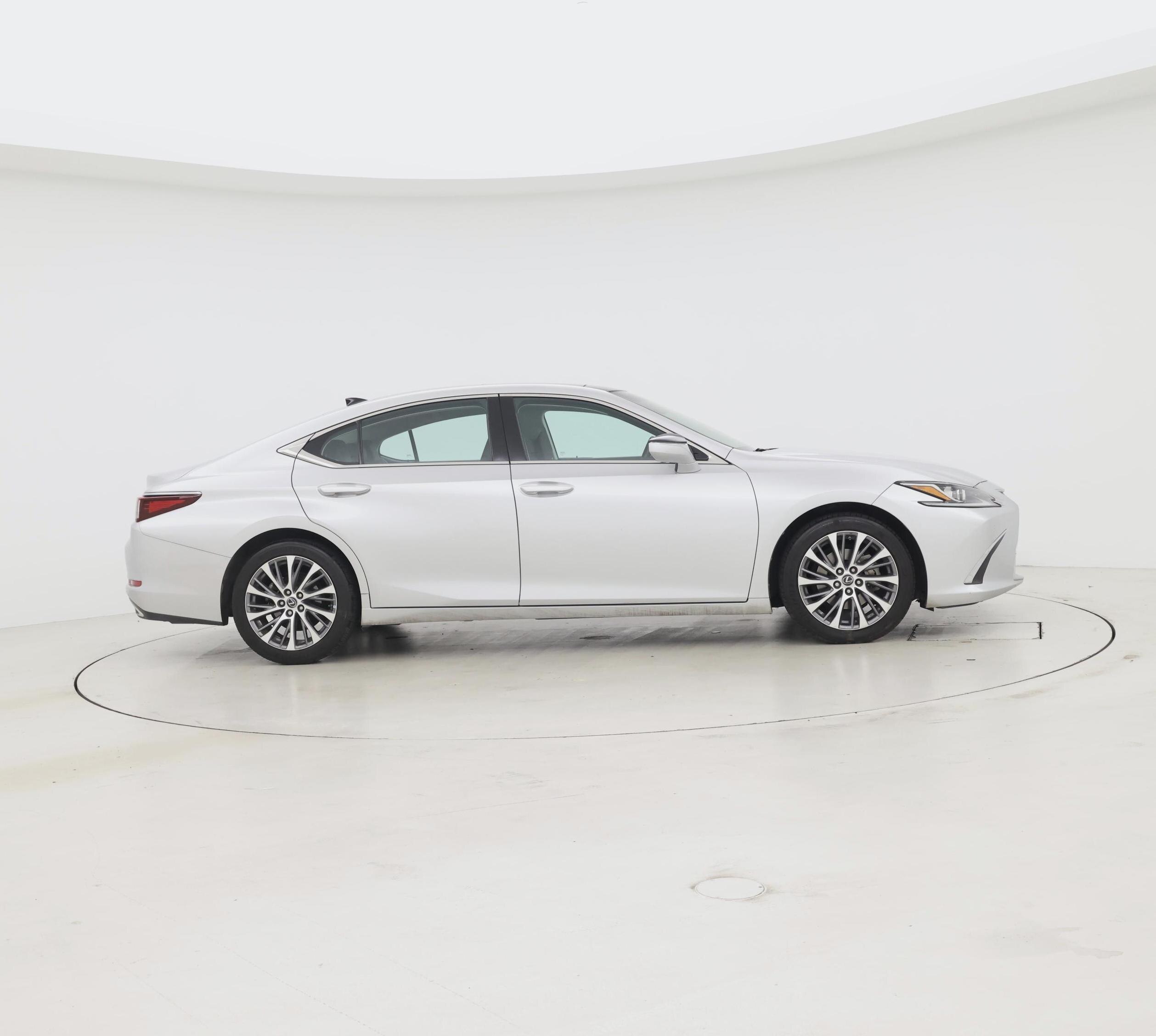 Thumbnail: 2019 Lexus ES - 7
