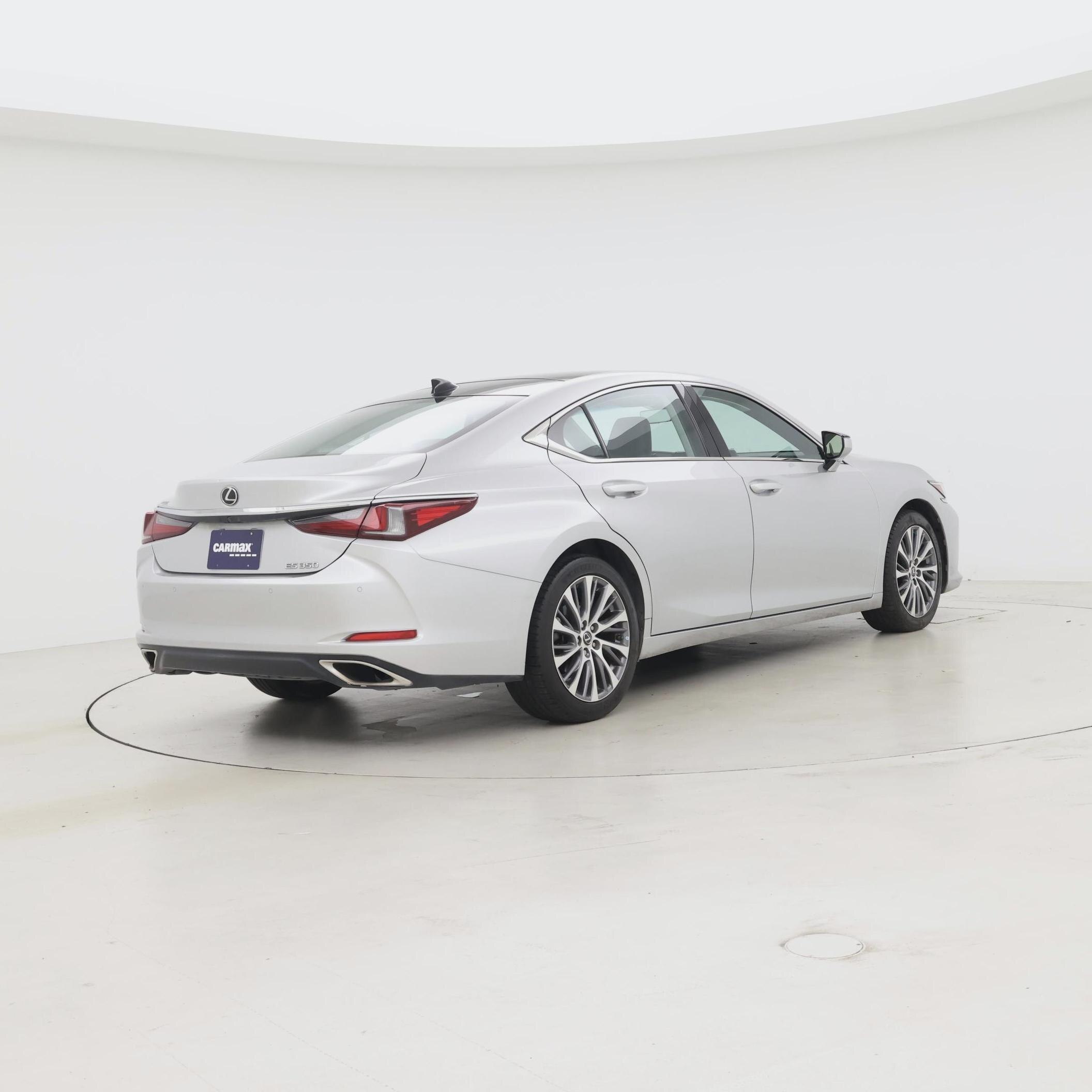 Thumbnail: 2019 Lexus ES - 8