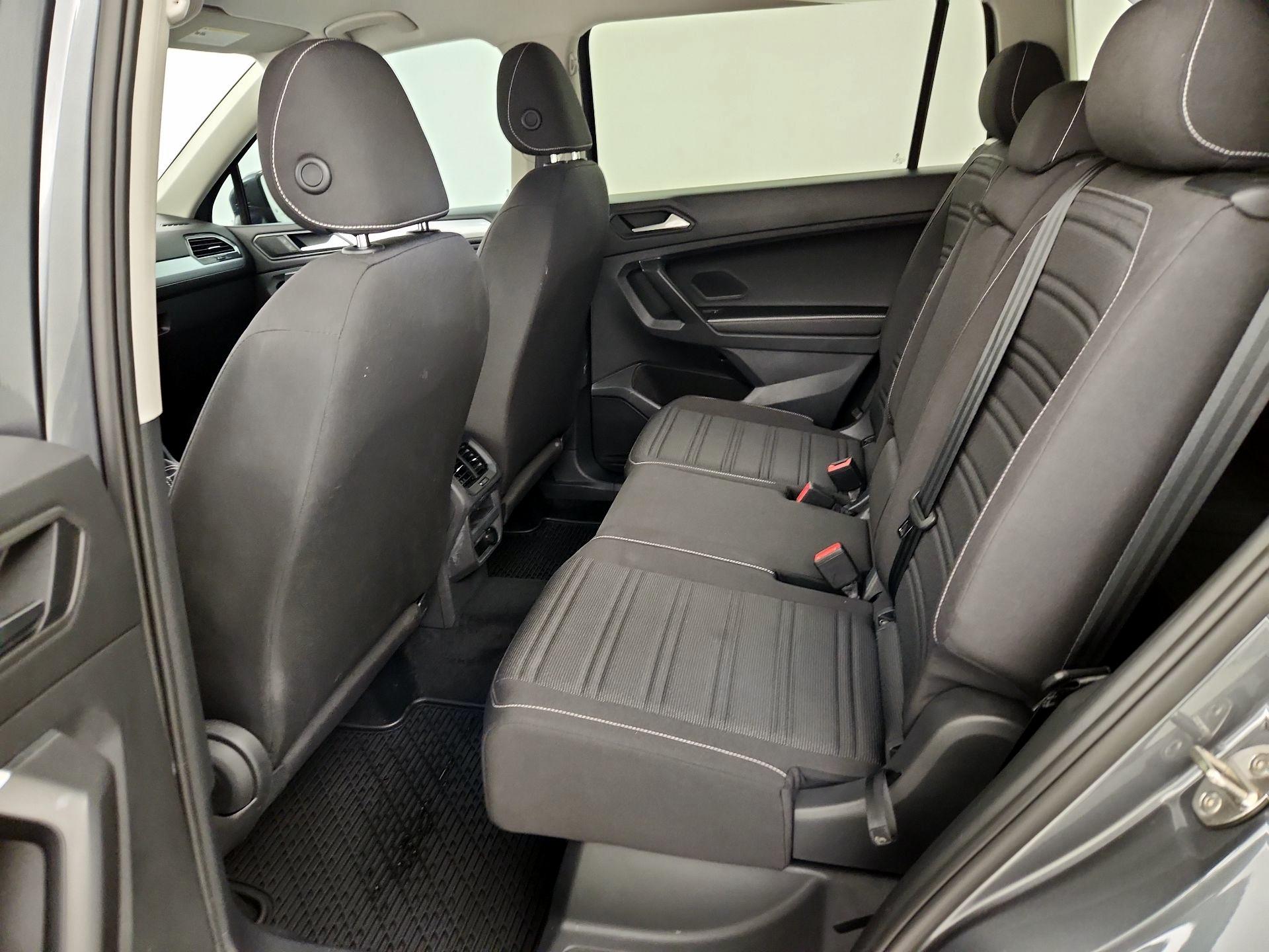 Thumbnail: 2023 Volkswagen Tiguan - 19