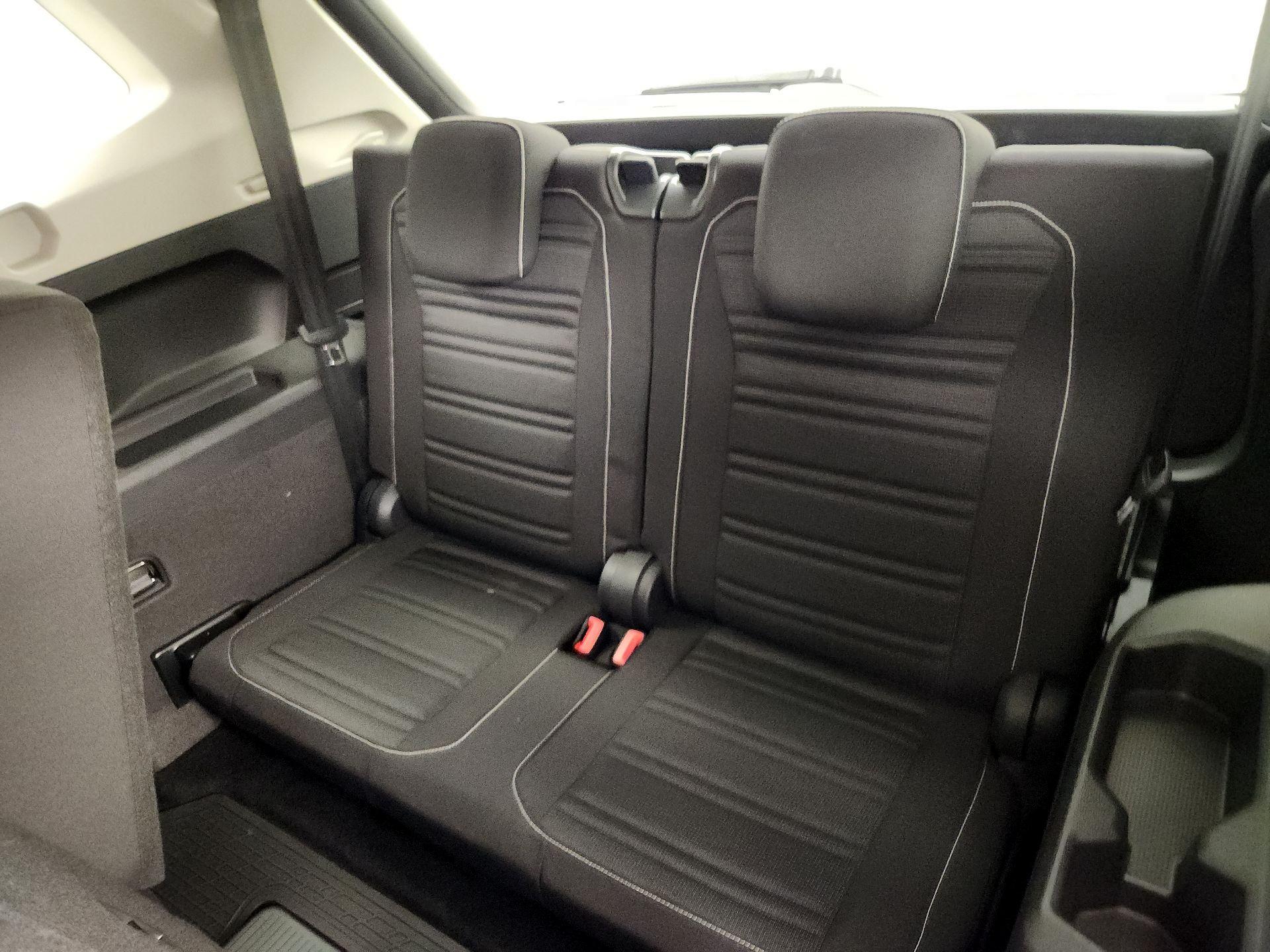 Thumbnail: 2023 Volkswagen Tiguan - 20