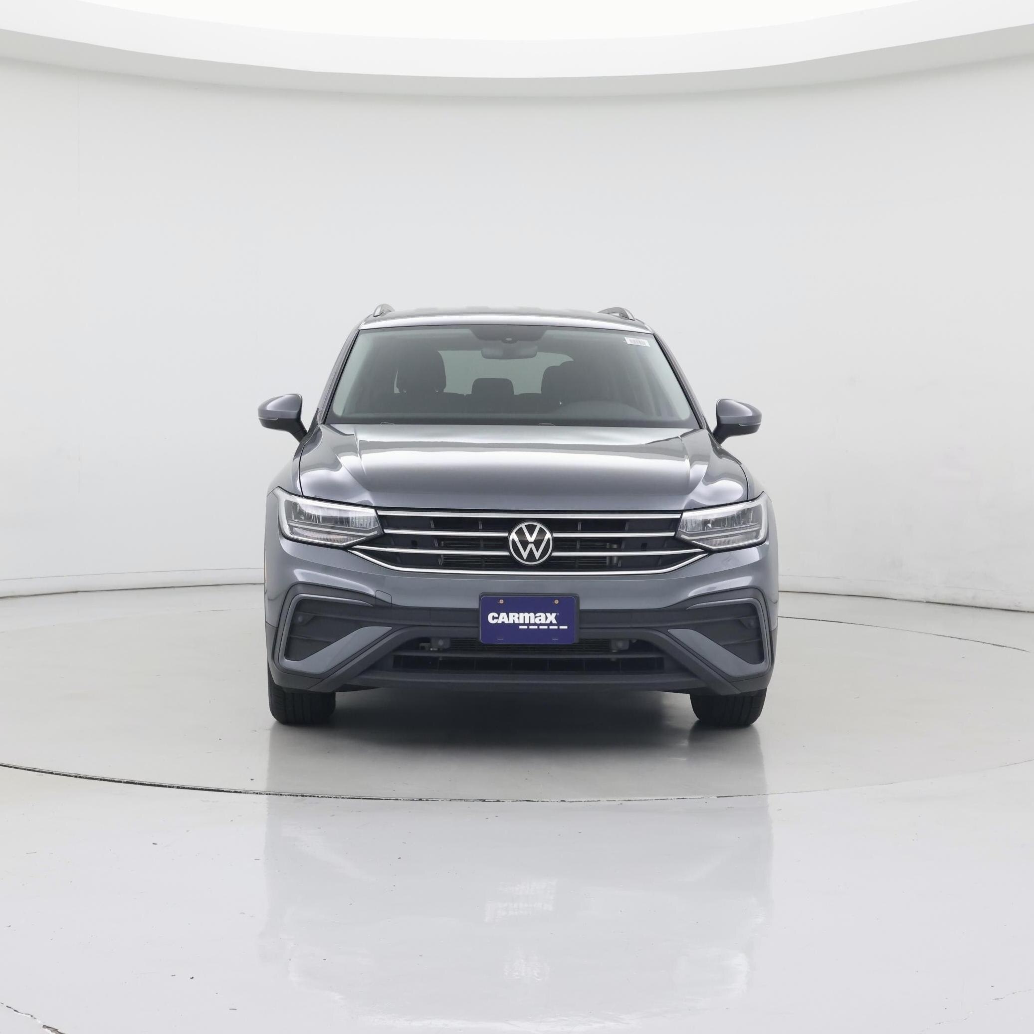 Thumbnail: 2023 Volkswagen Tiguan - 5