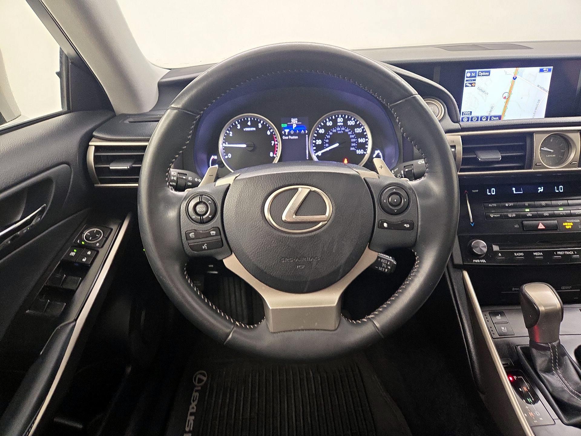 Thumbnail: 2014 Lexus IS - 10