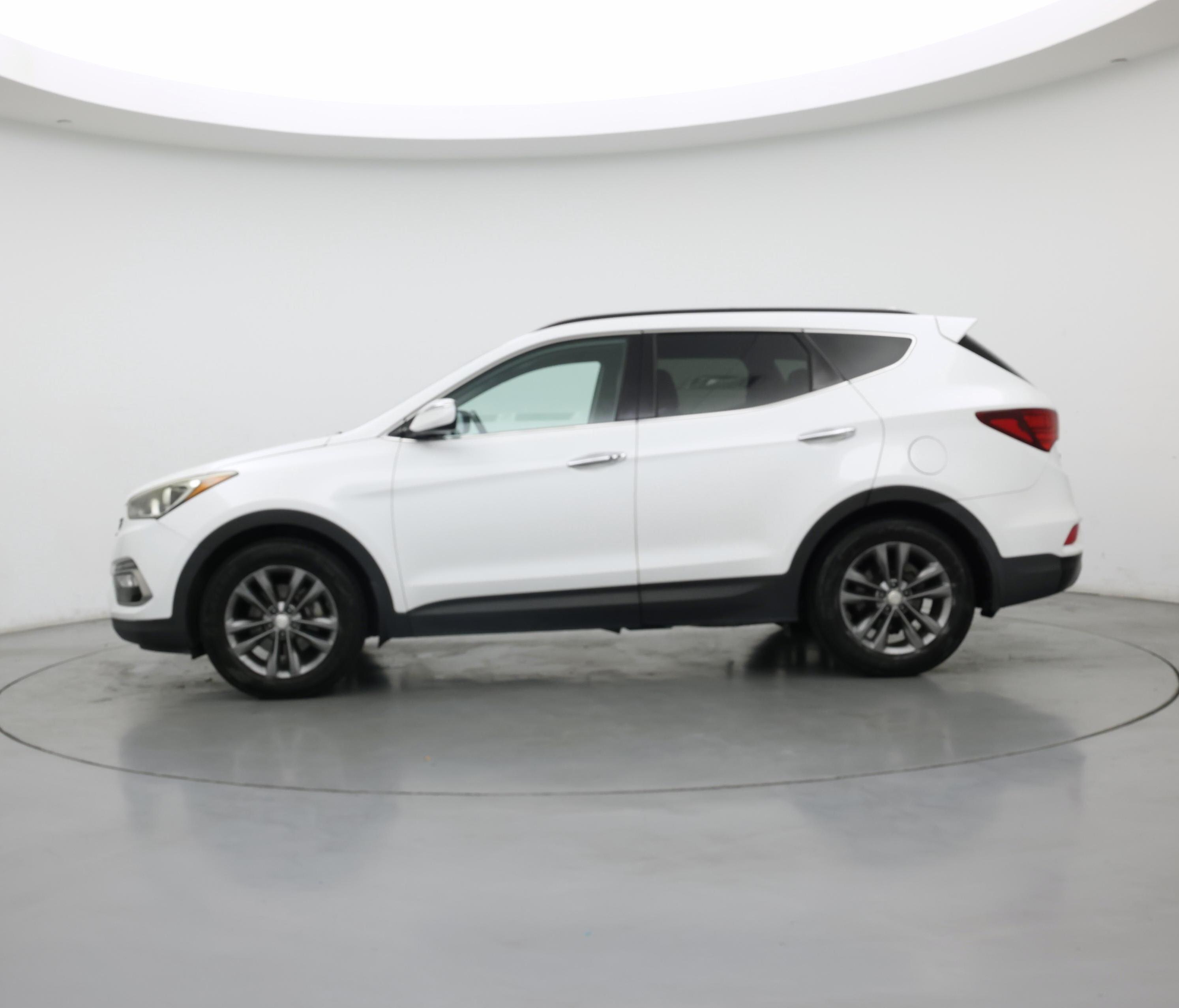 Thumbnail: 2018 Hyundai Santa Fe - 3