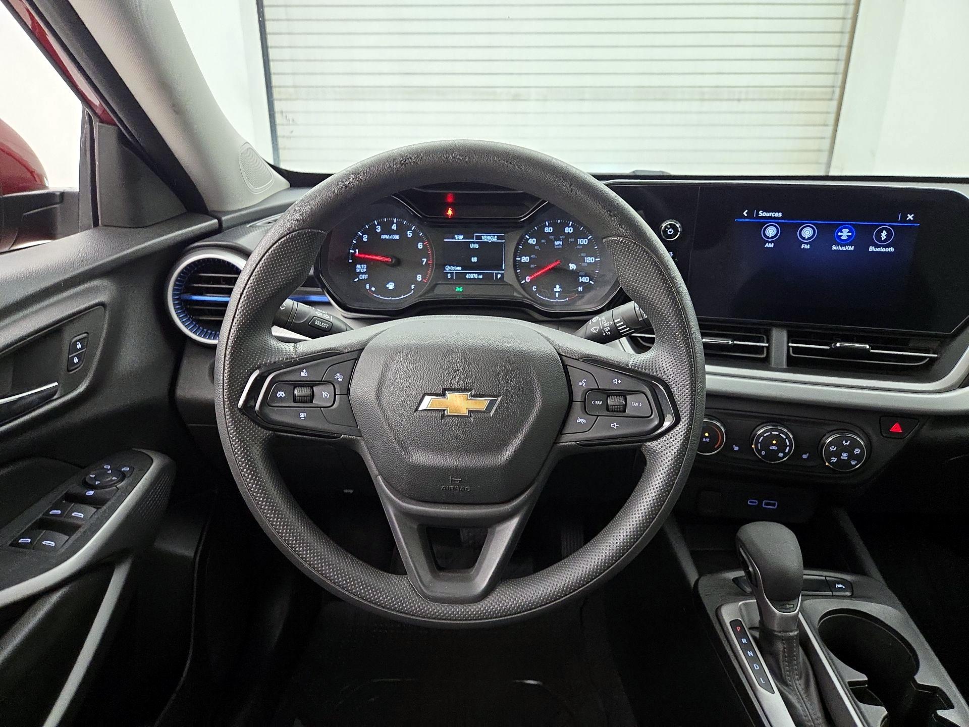 Thumbnail: 2024 Chevrolet Trax - 10