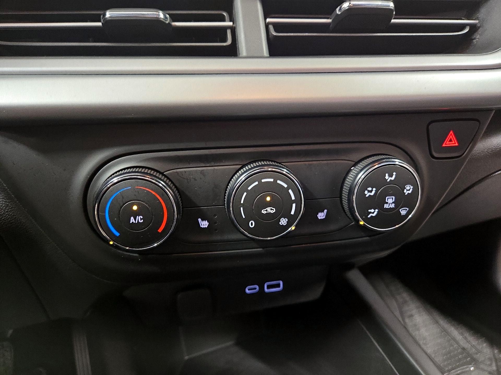 Thumbnail: 2024 Chevrolet Trax - 16