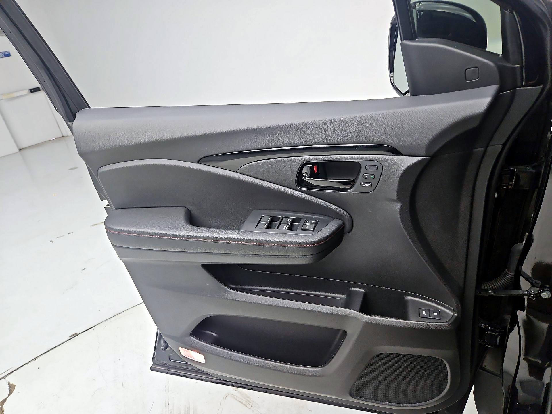 Thumbnail: 2024 Honda Passport - 12