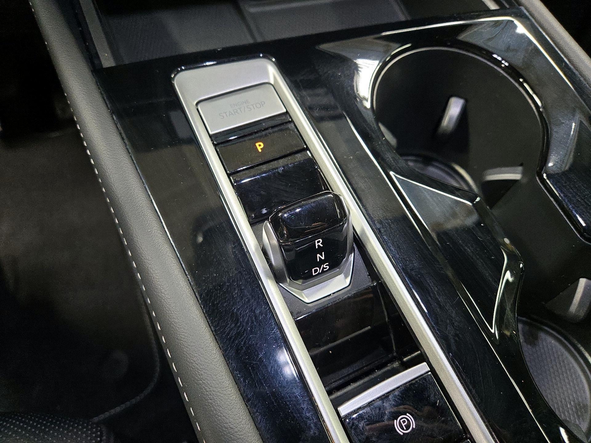 Thumbnail: 2024 Volkswagen Atlas - 17