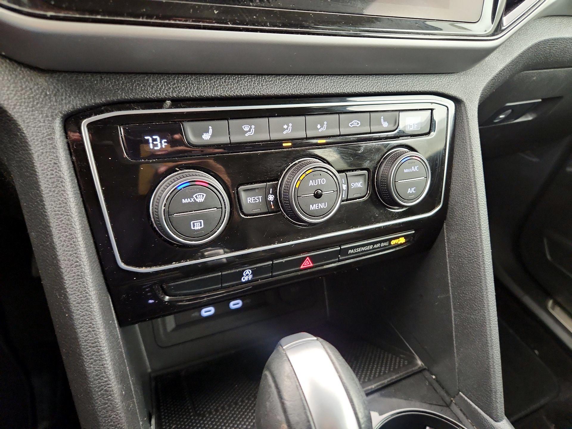 Thumbnail: 2023 Volkswagen Atlas - 16