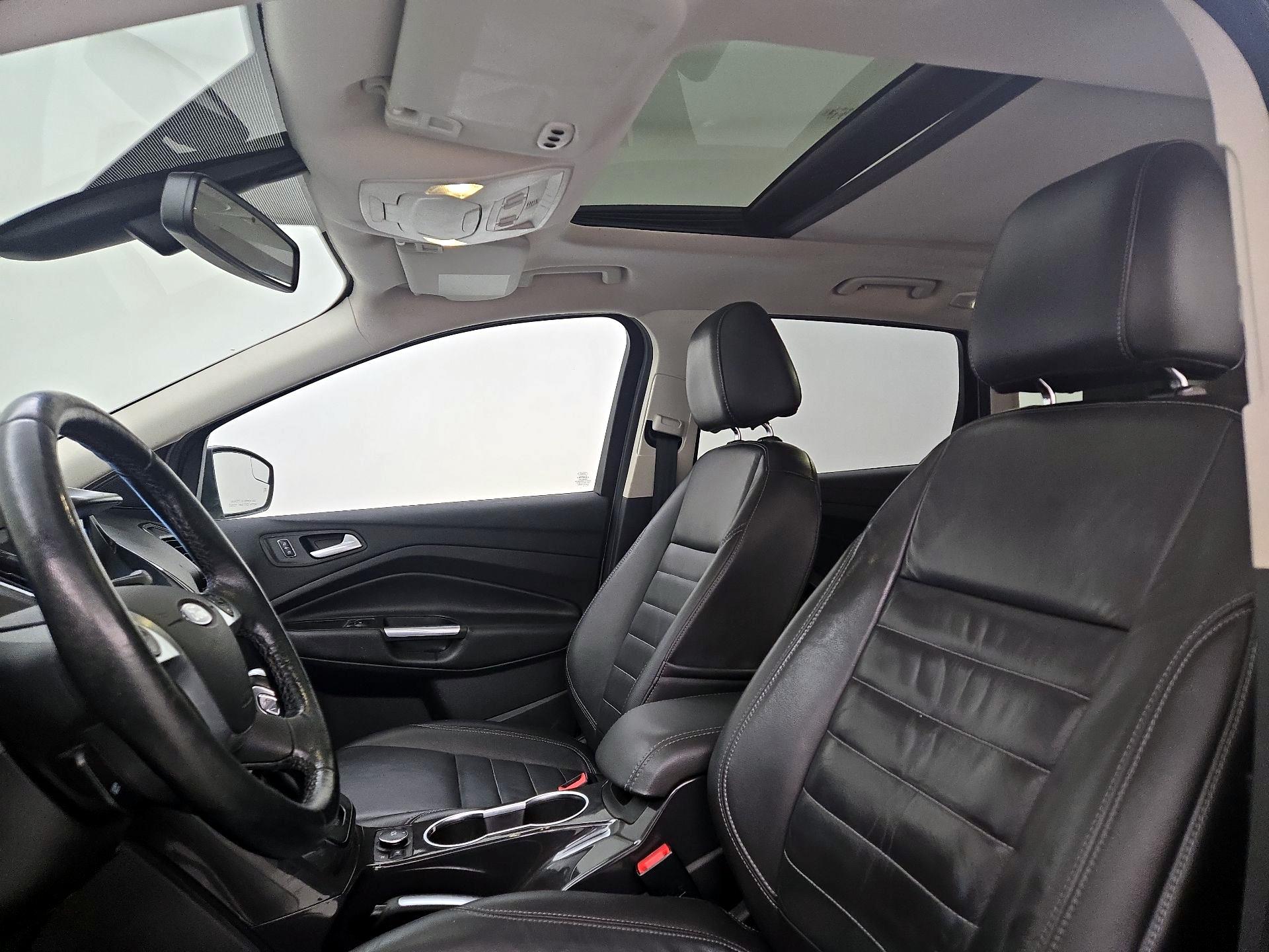 Thumbnail: 2016 Ford Escape - 20