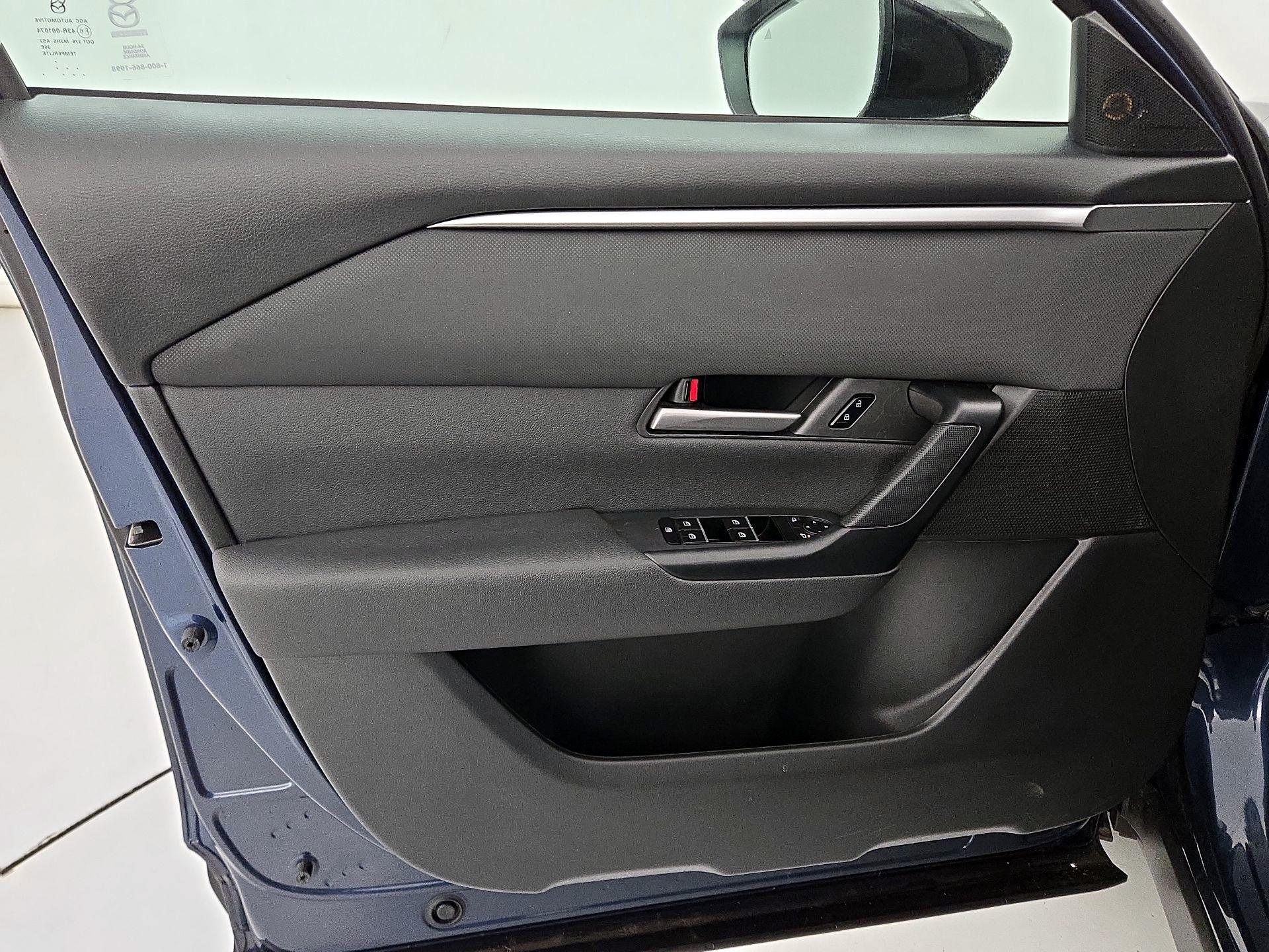 Thumbnail: 2025 Mazda CX-50 - 12