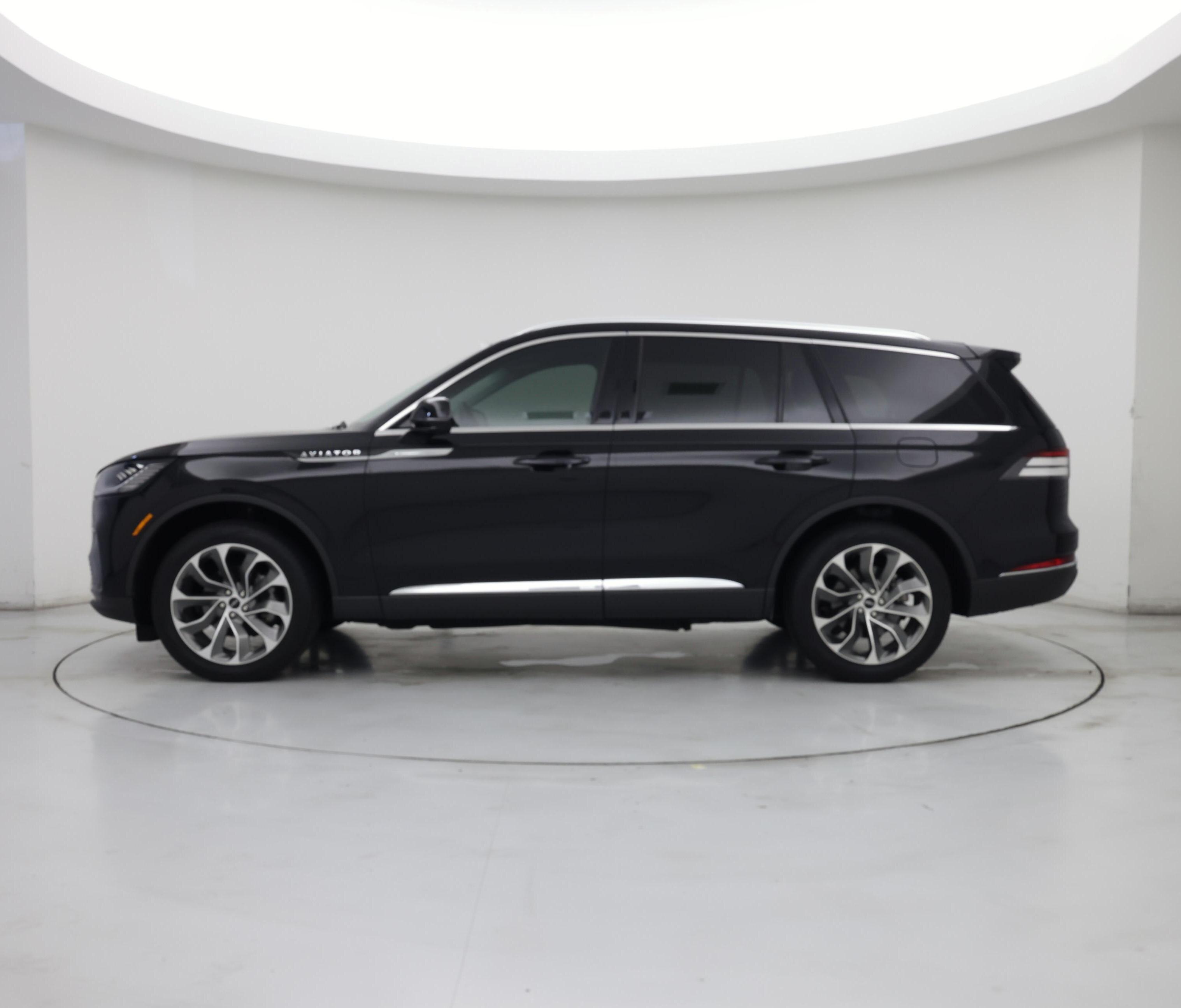 Thumbnail: 2025 Lincoln Aviator - 3