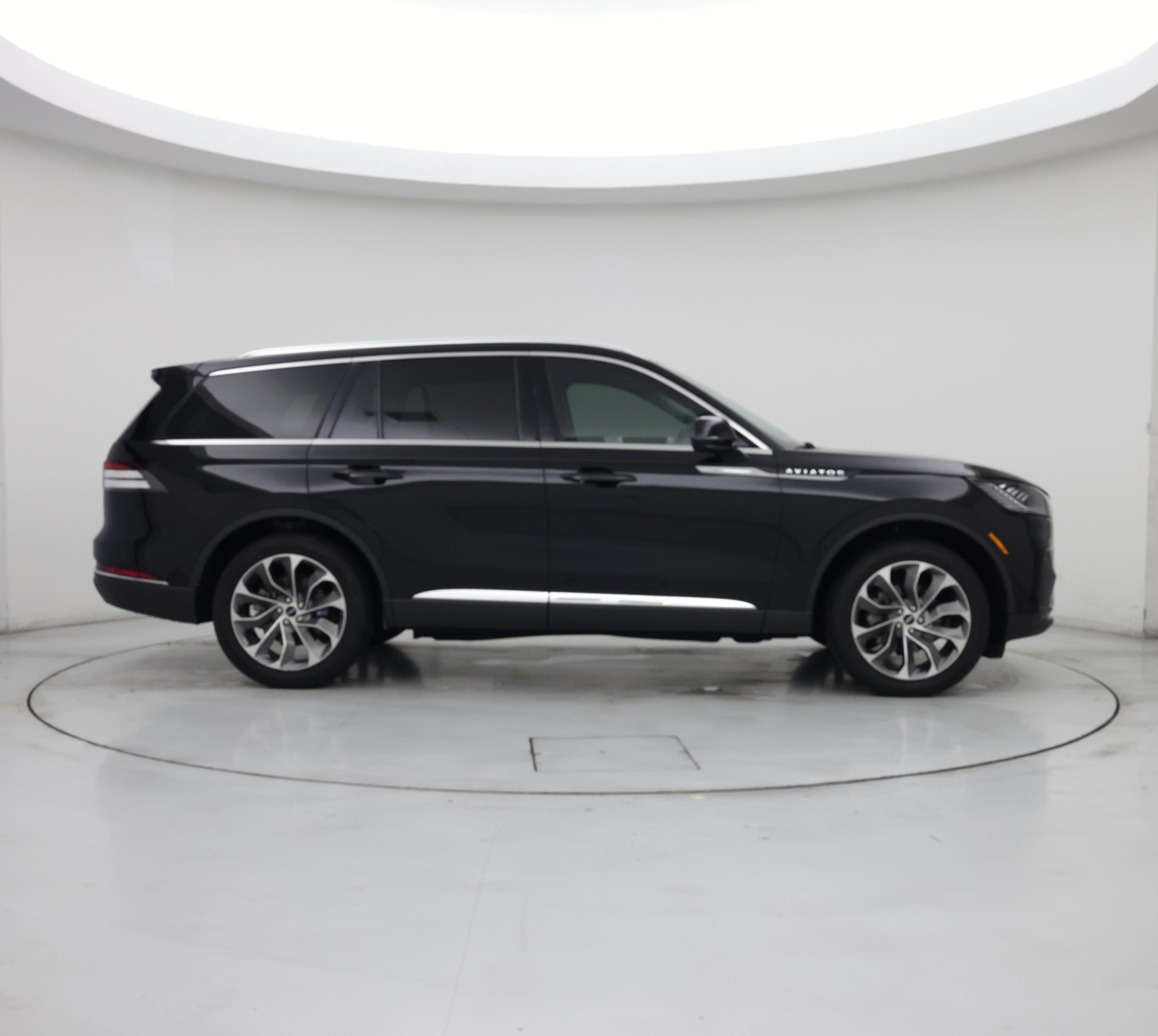 Thumbnail: 2025 Lincoln Aviator - 7