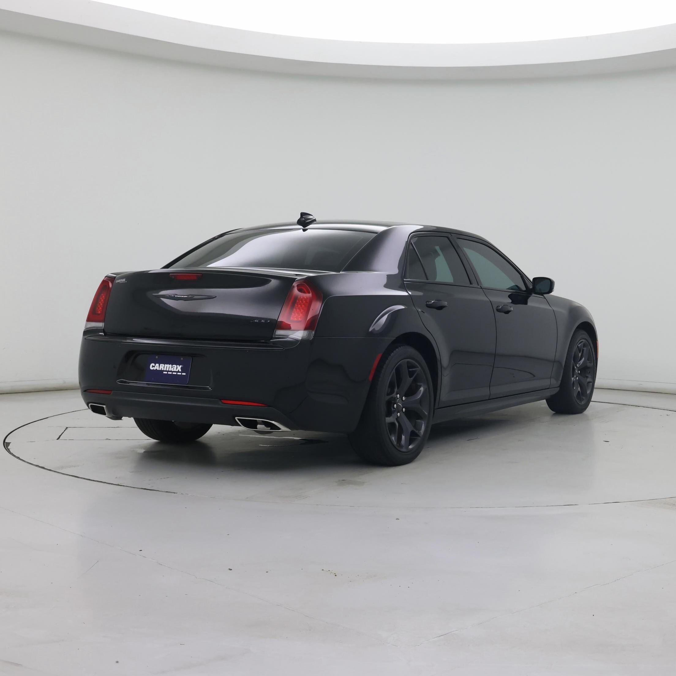 Thumbnail: 2022 Chrysler 300 - 8