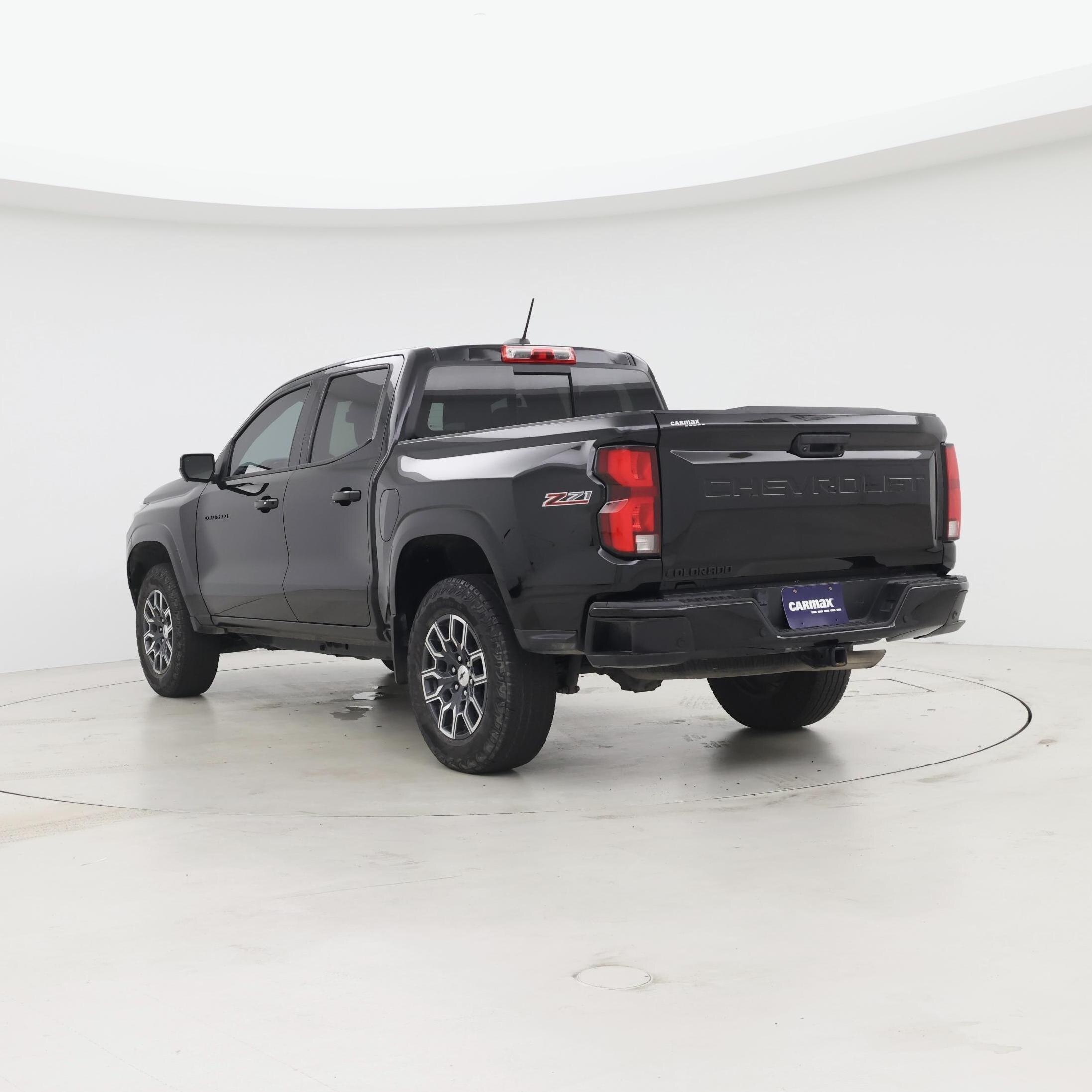 Thumbnail: 2023 Chevrolet Colorado - 2