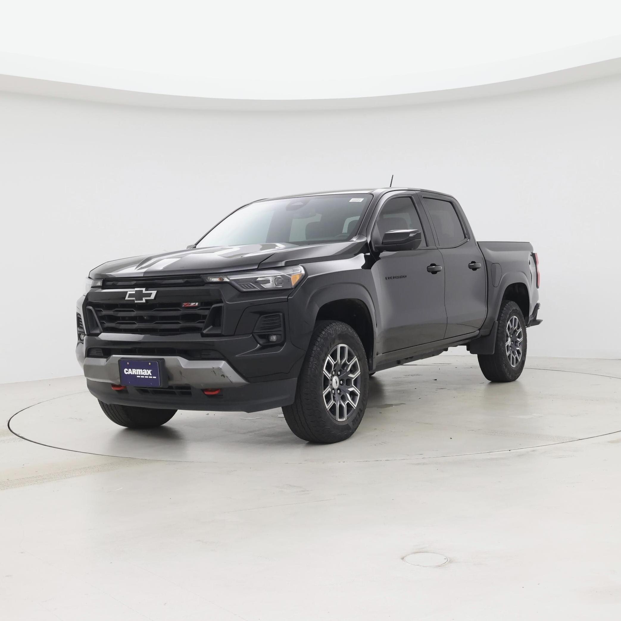 Thumbnail: 2023 Chevrolet Colorado - 4
