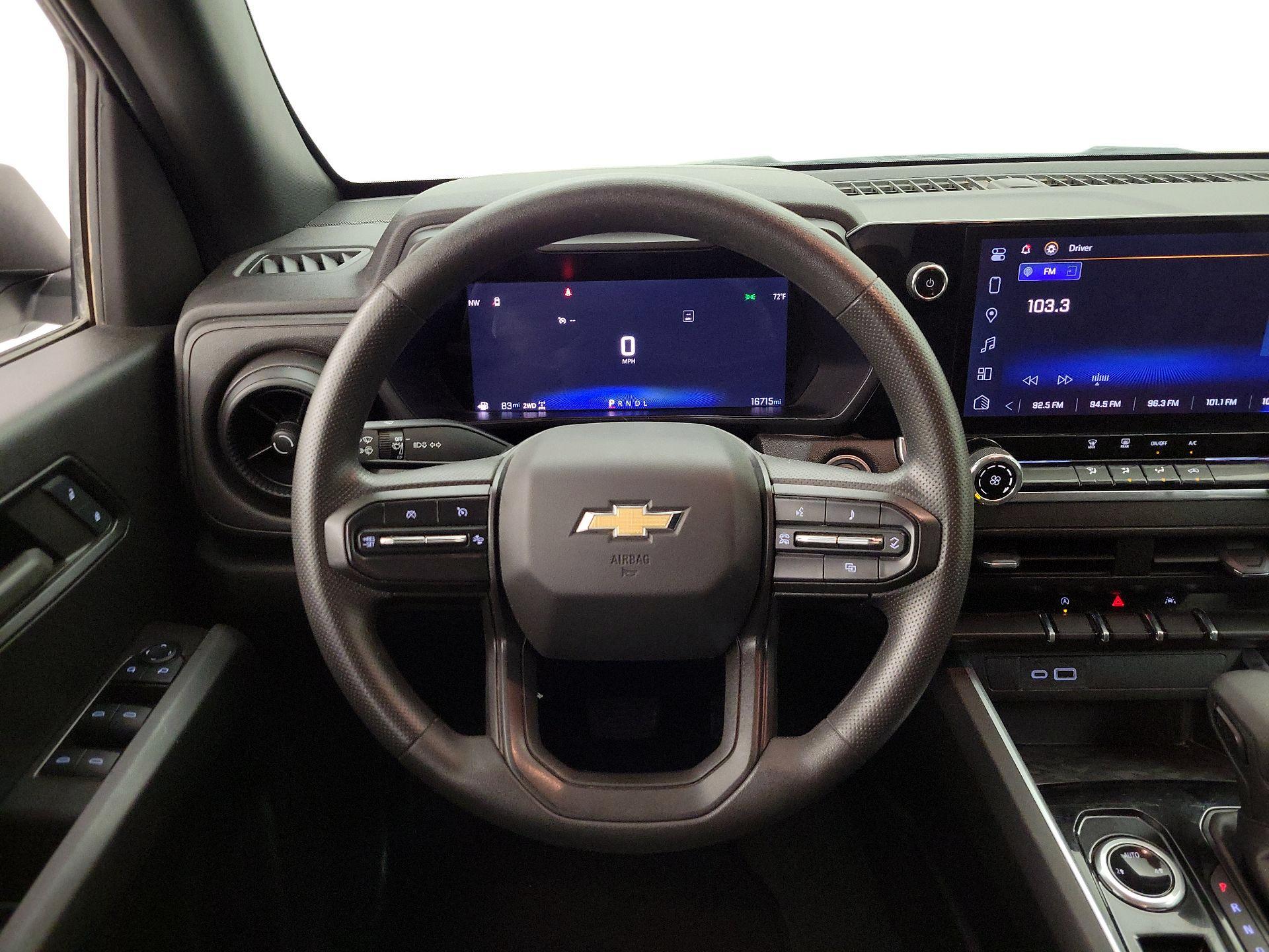 Thumbnail: 2024 Chevrolet Colorado - 10