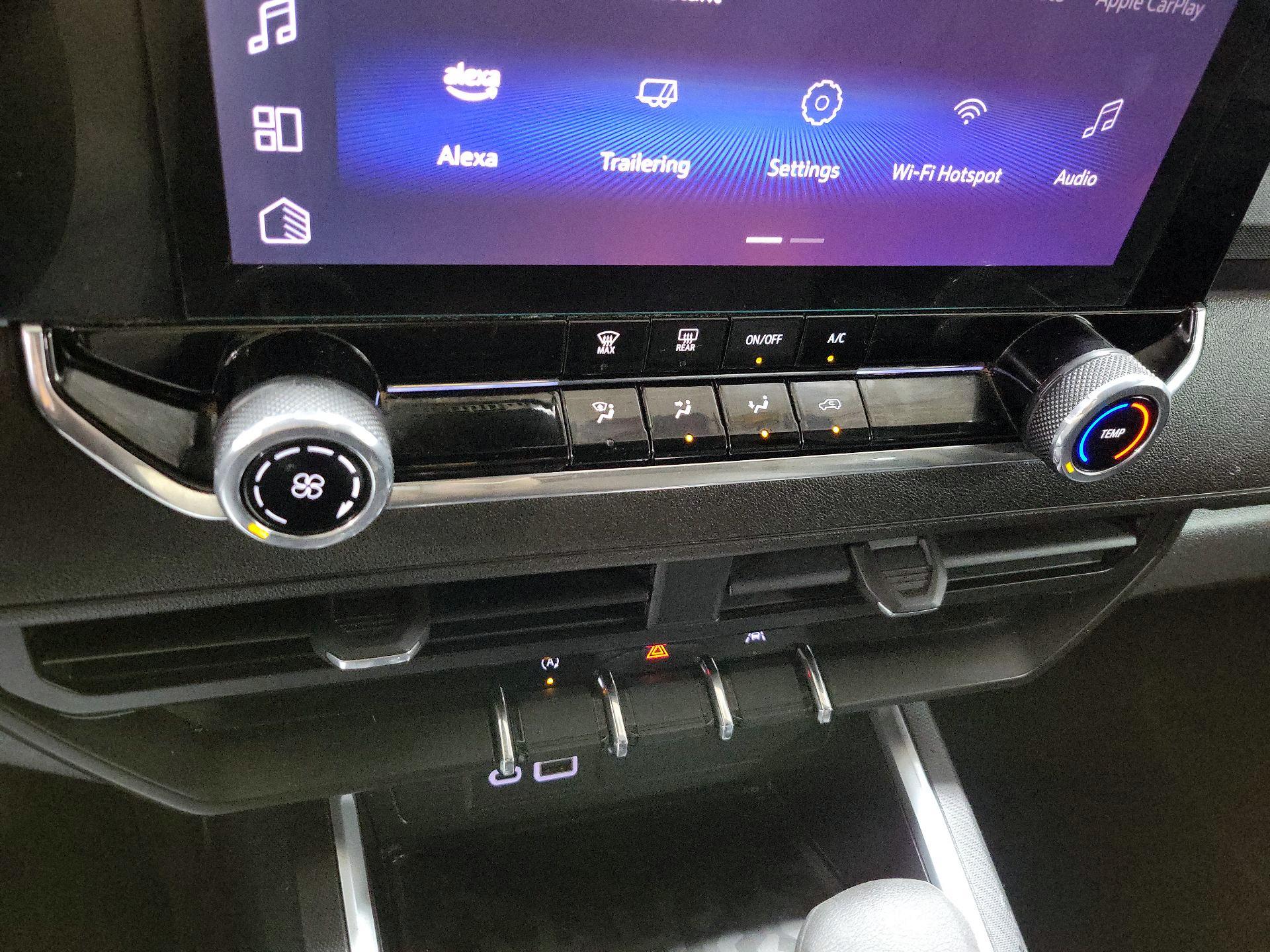 Thumbnail: 2024 Chevrolet Colorado - 16