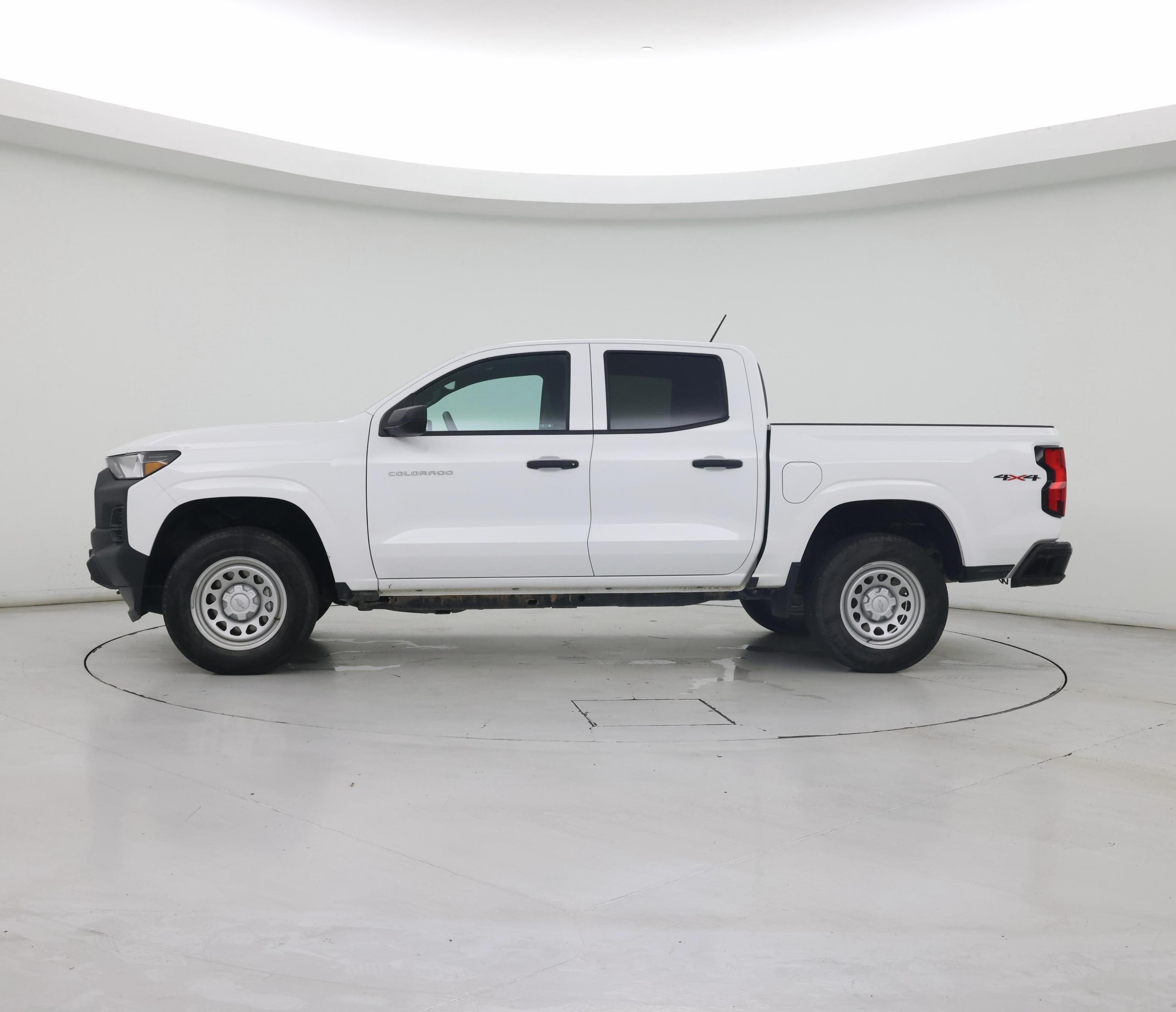 Thumbnail: 2024 Chevrolet Colorado - 3