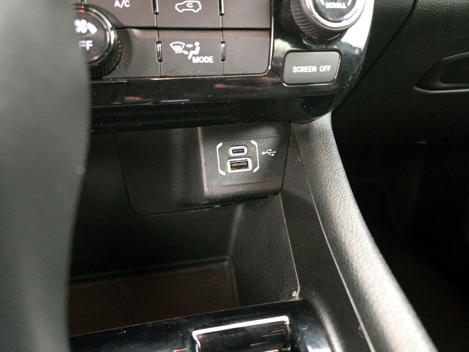 Thumbnail: 2023 Jeep Compass - 18