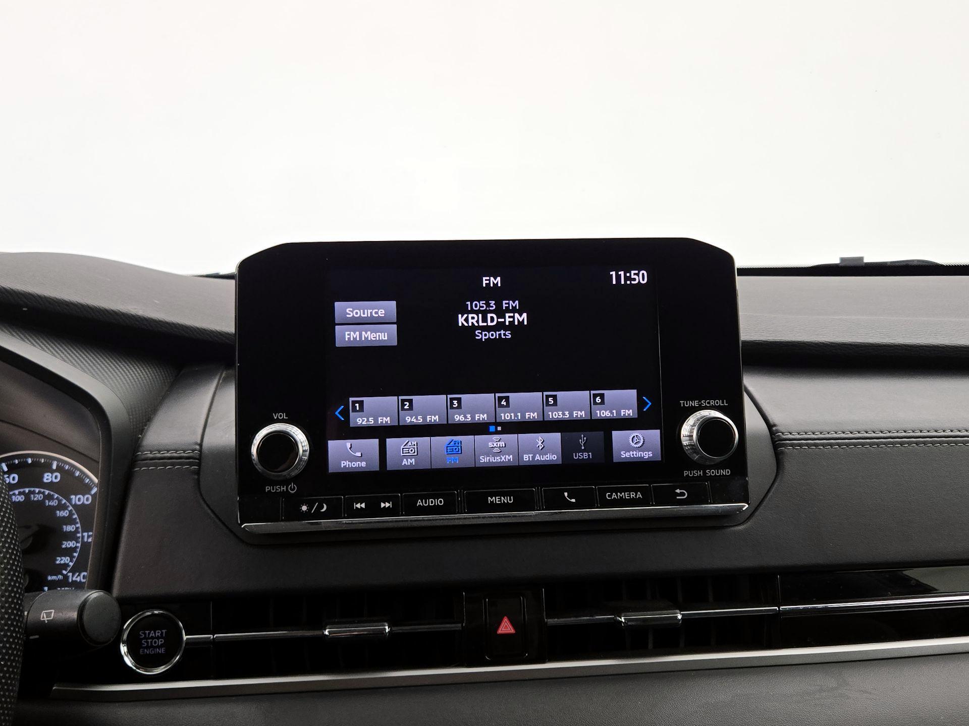 Thumbnail: 2023 Mitsubishi Outlander - 15