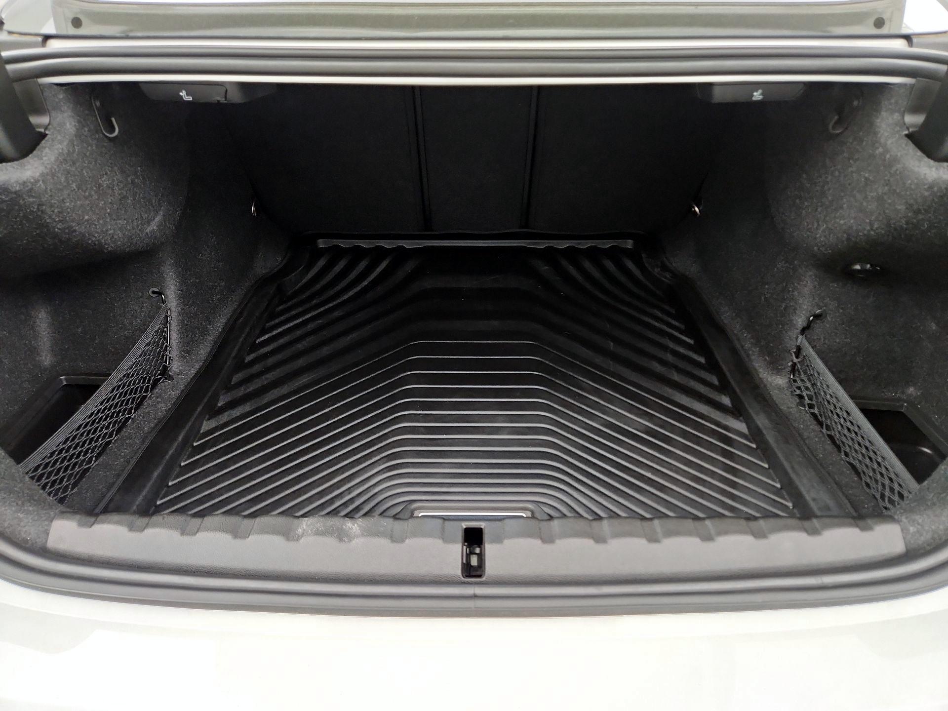 Thumbnail: 2022 BMW 4 Series - 16