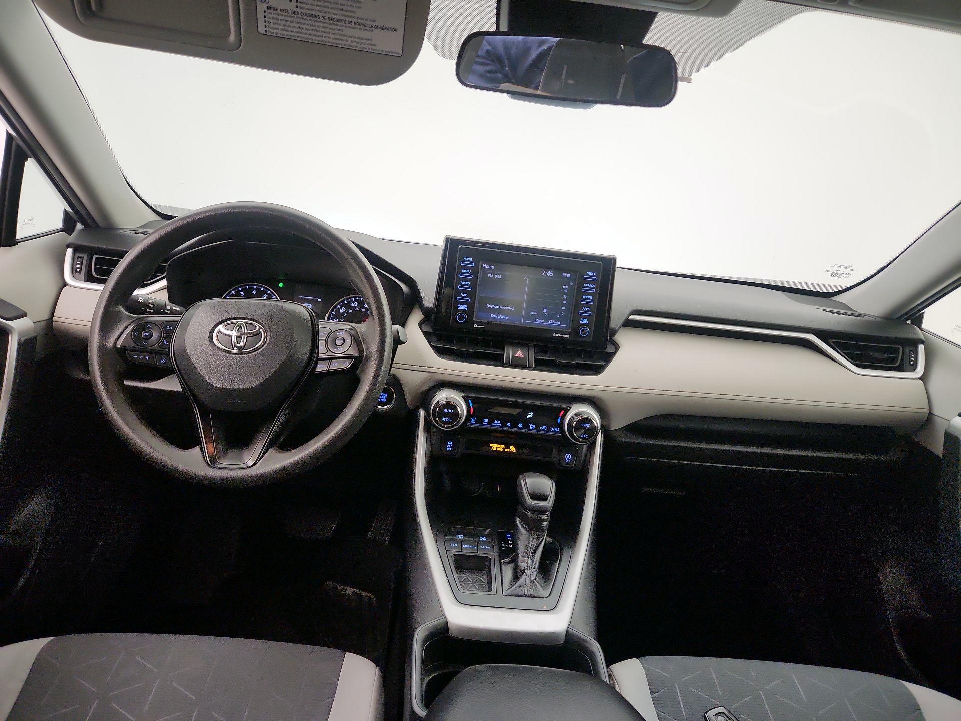 Thumbnail: 2020 Toyota RAV4 - 9