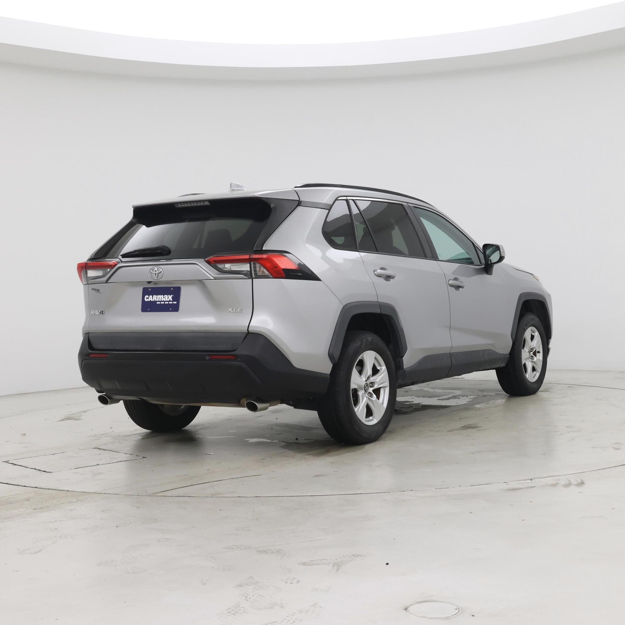 Thumbnail: 2020 Toyota RAV4 - 8