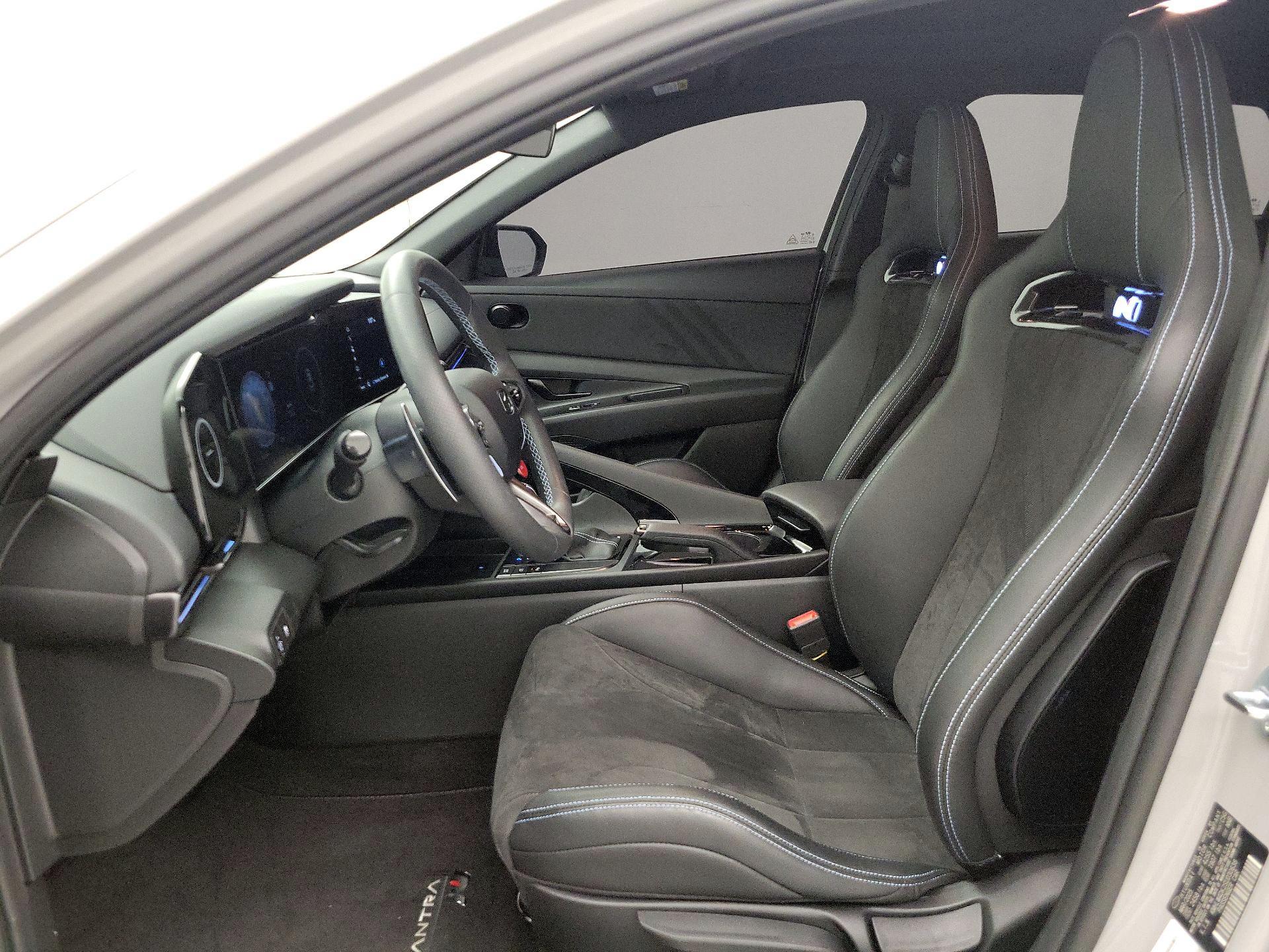 Thumbnail: 2025 Hyundai Elantra - 11