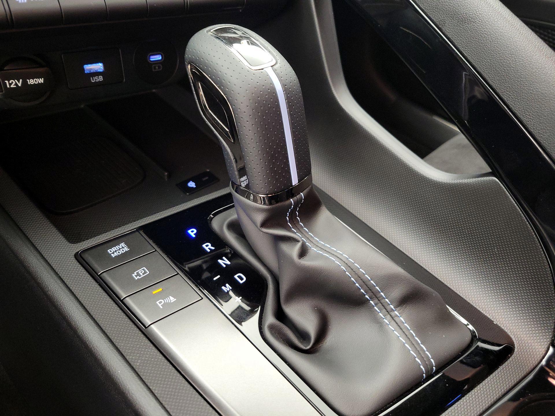 Thumbnail: 2025 Hyundai Elantra - 18