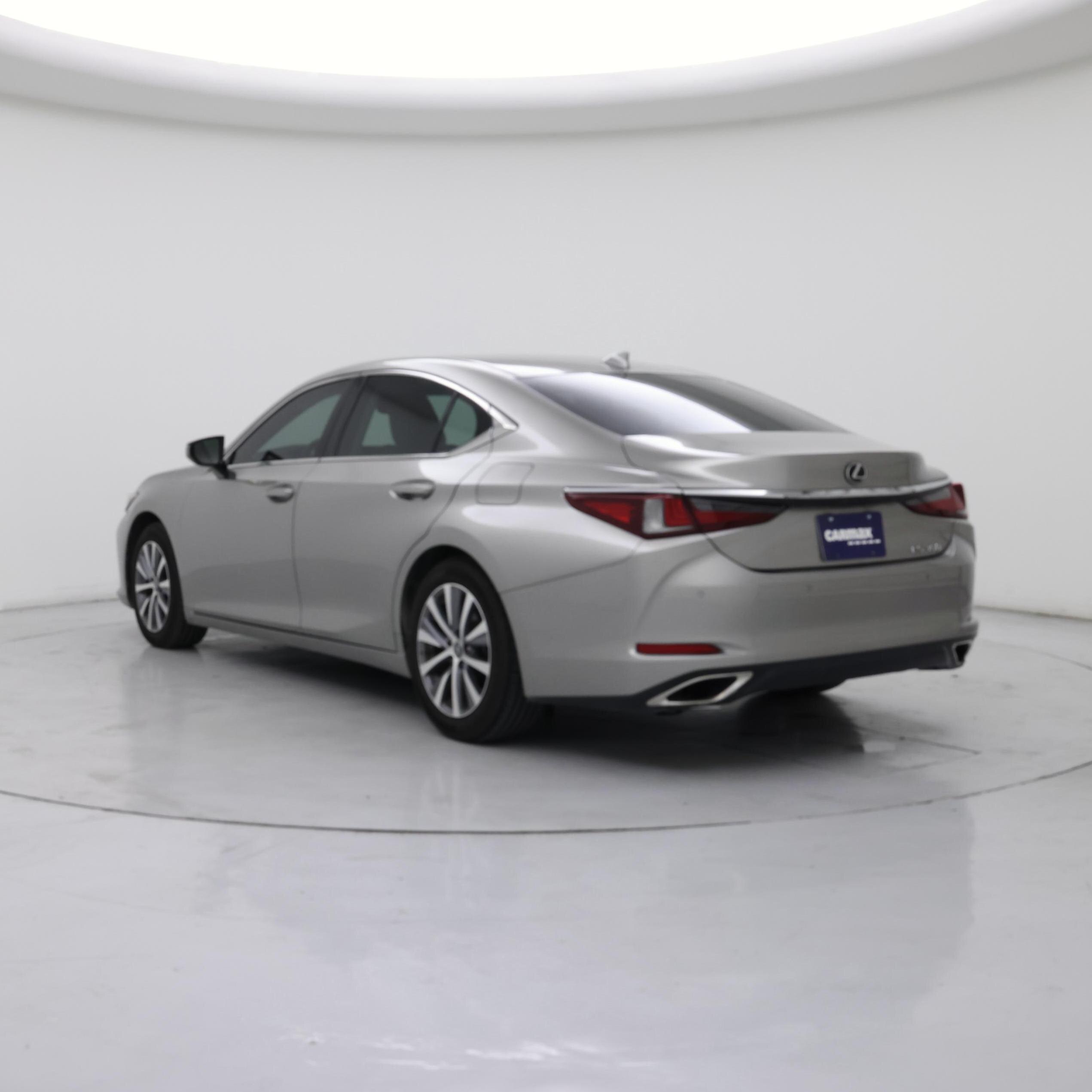 Thumbnail: 2021 Lexus ES - 2