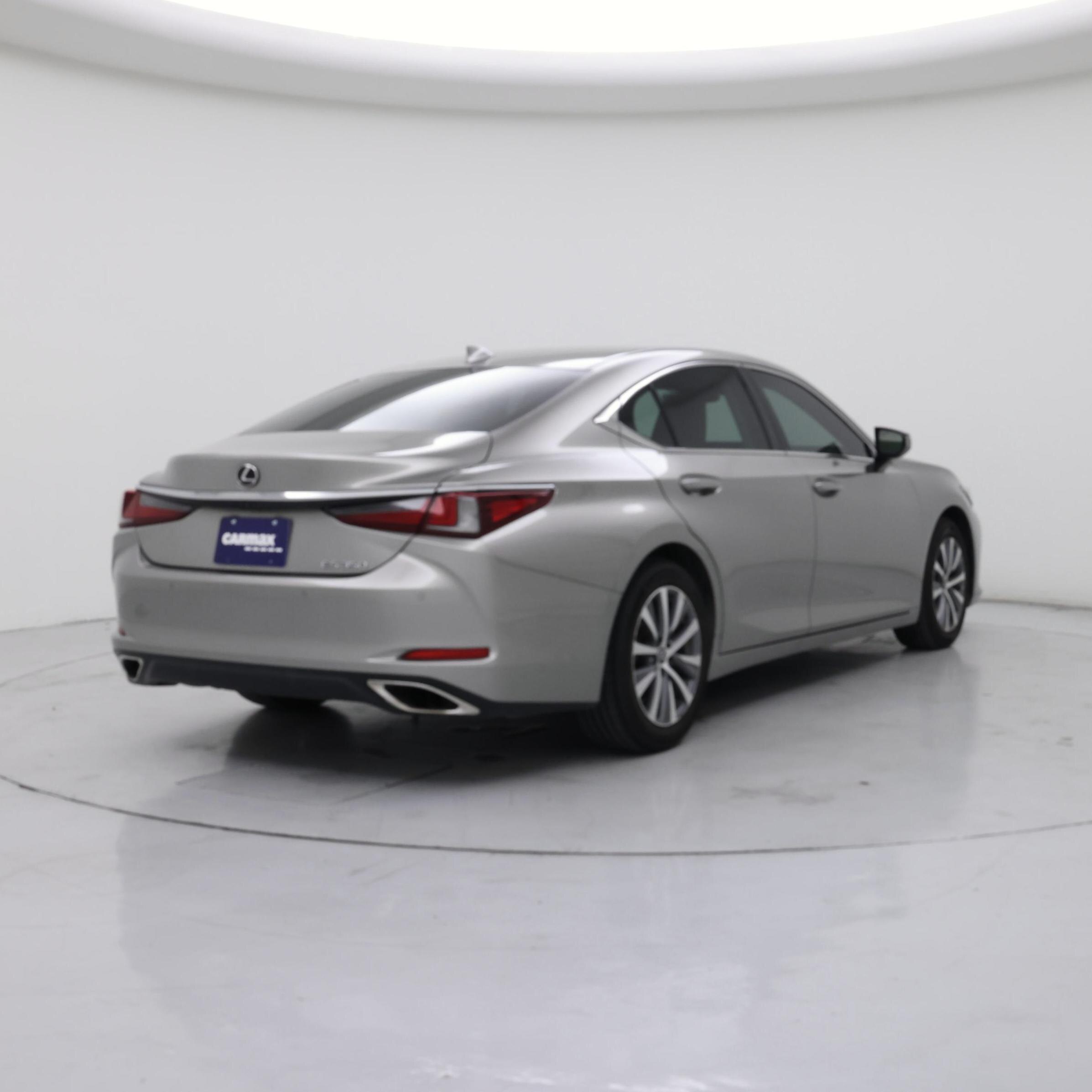 Thumbnail: 2021 Lexus ES - 8