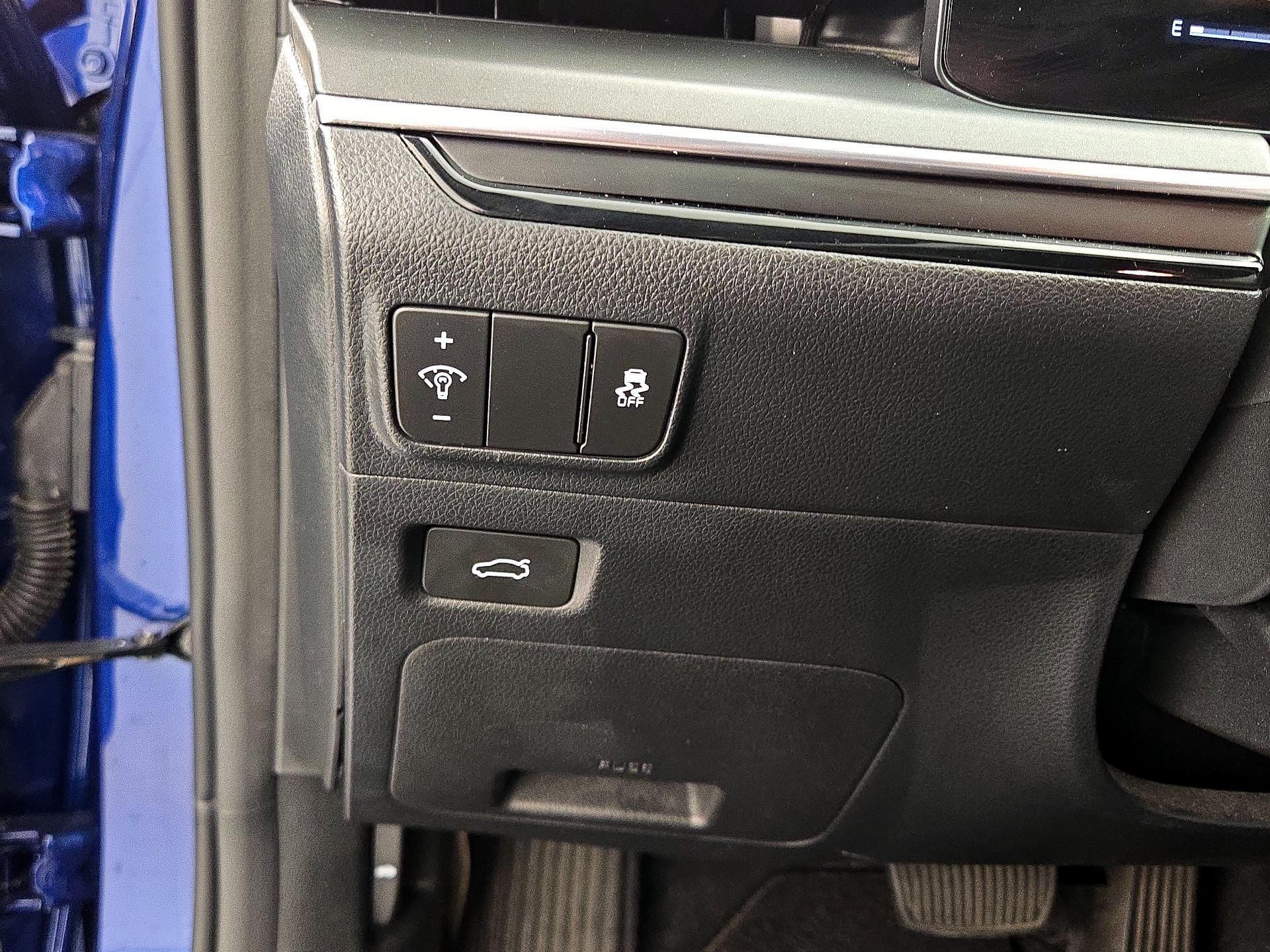 Thumbnail: 2025 Kia K5 - 13