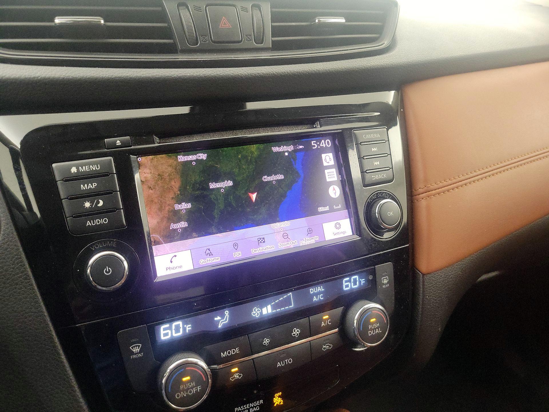 Thumbnail: 2018 Nissan Rogue - 14