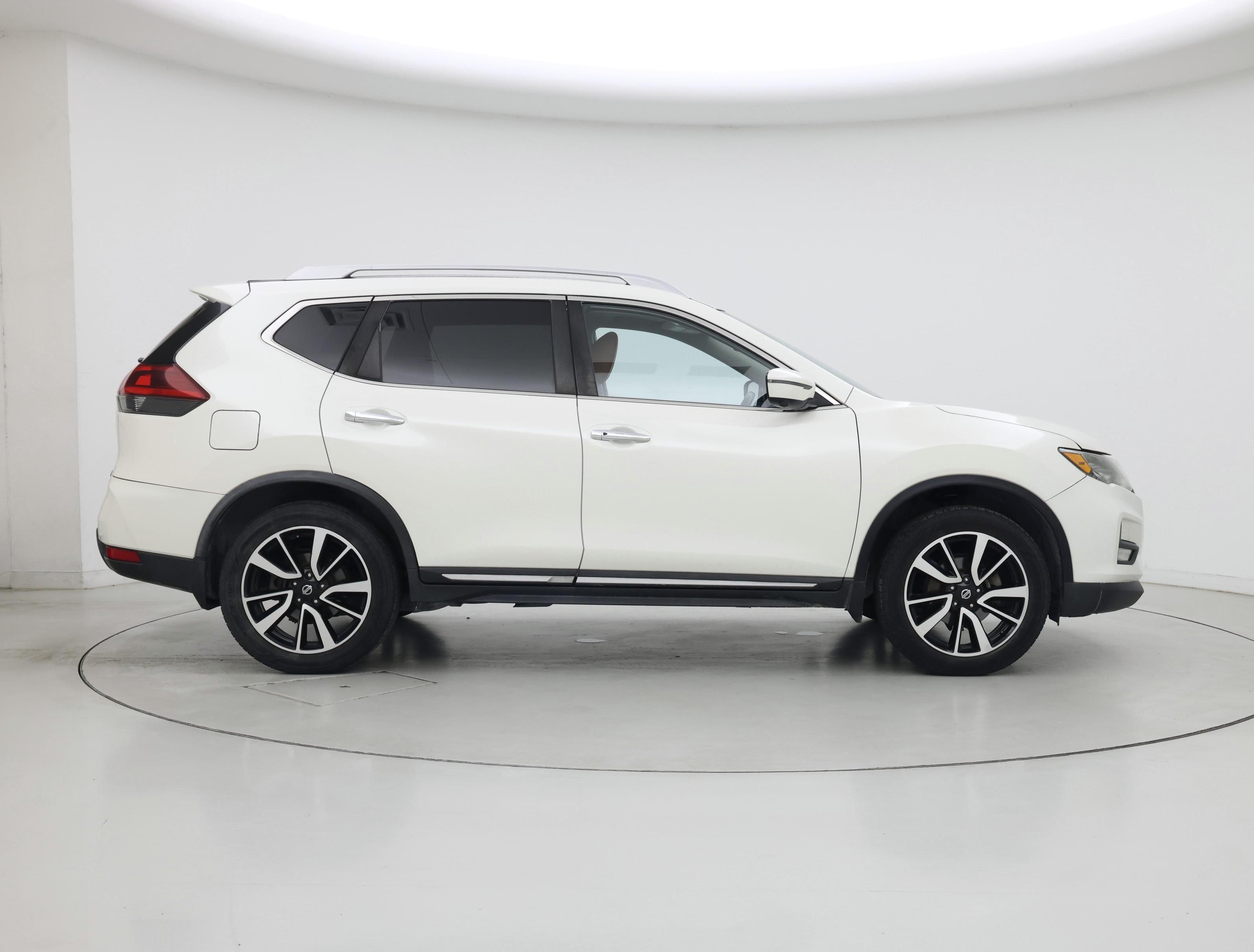 Thumbnail: 2018 Nissan Rogue - 7
