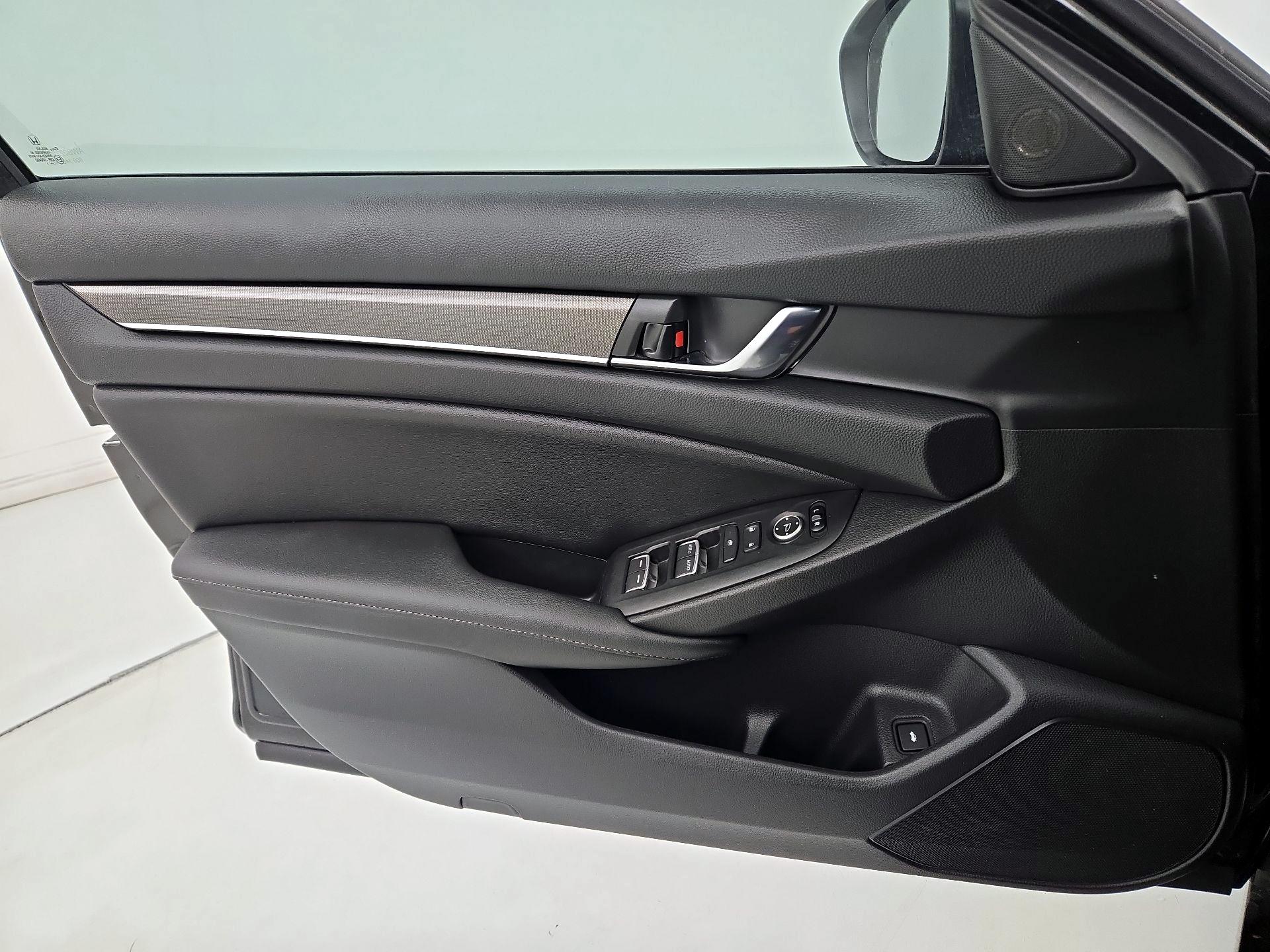 Thumbnail: 2021 Honda Accord - 12