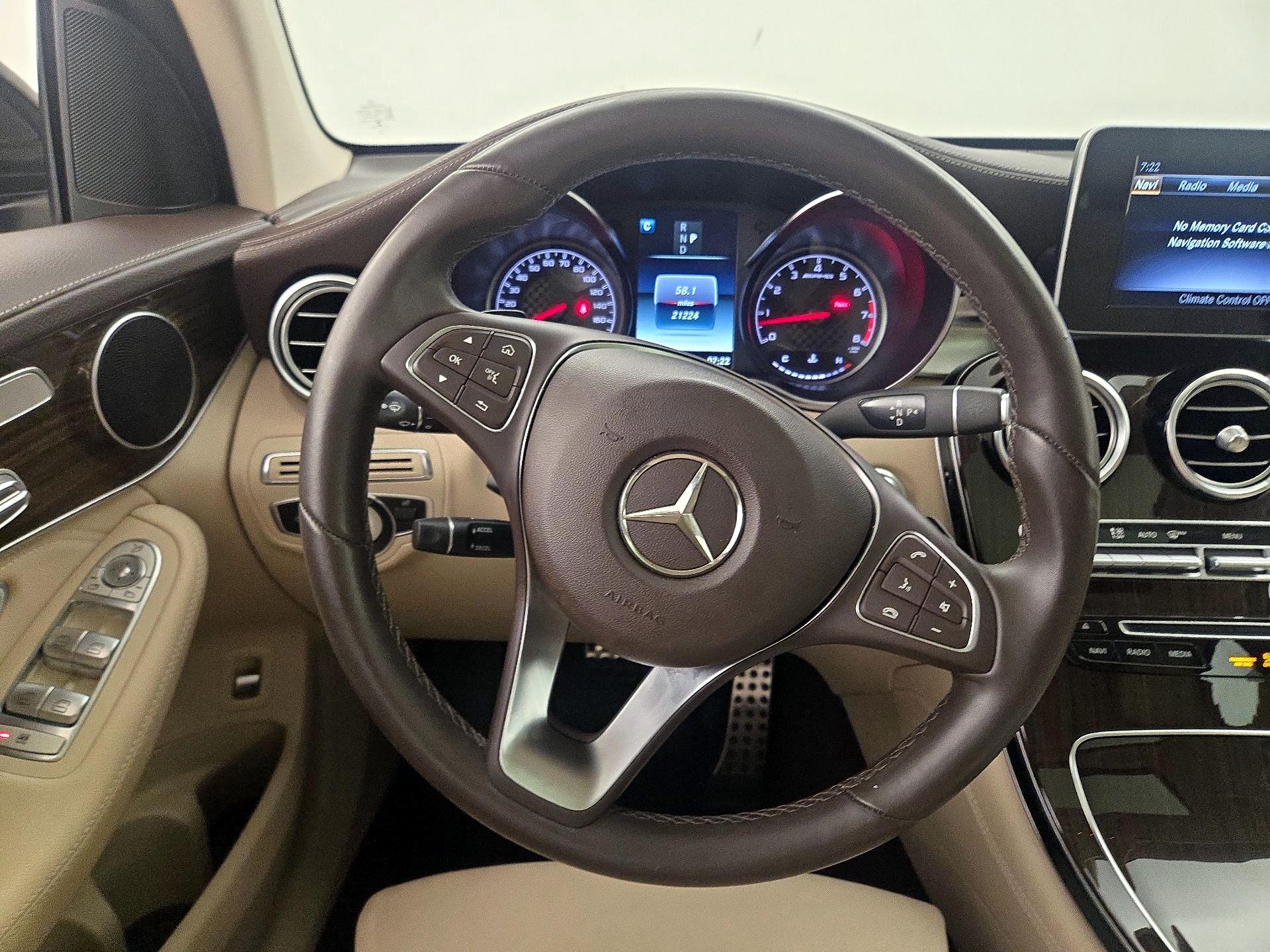 Thumbnail: 2019 Mercedes-Benz GLC - 10