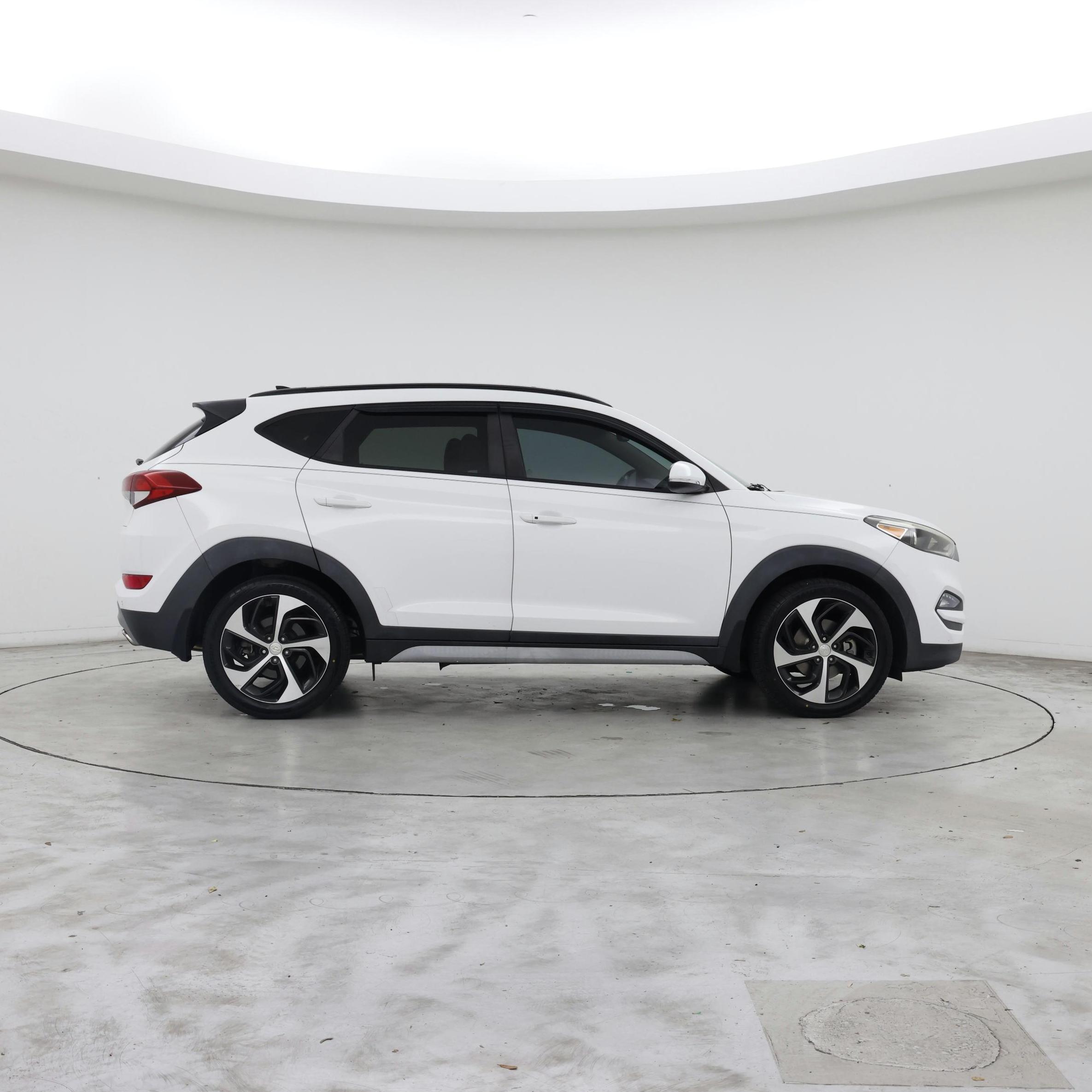 Thumbnail: 2018 Hyundai Tucson - 7