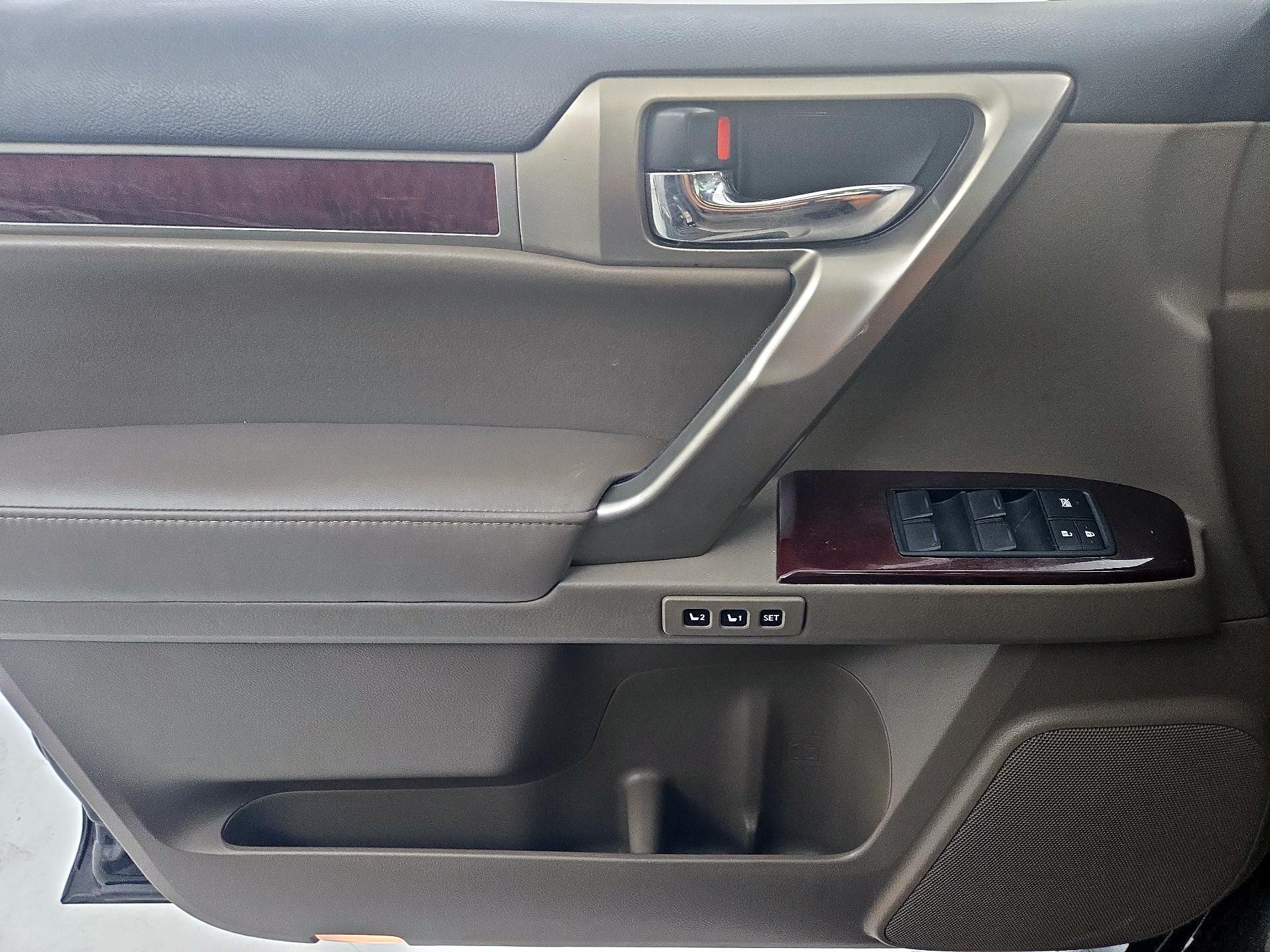 Thumbnail: 2018 Lexus GX - 12