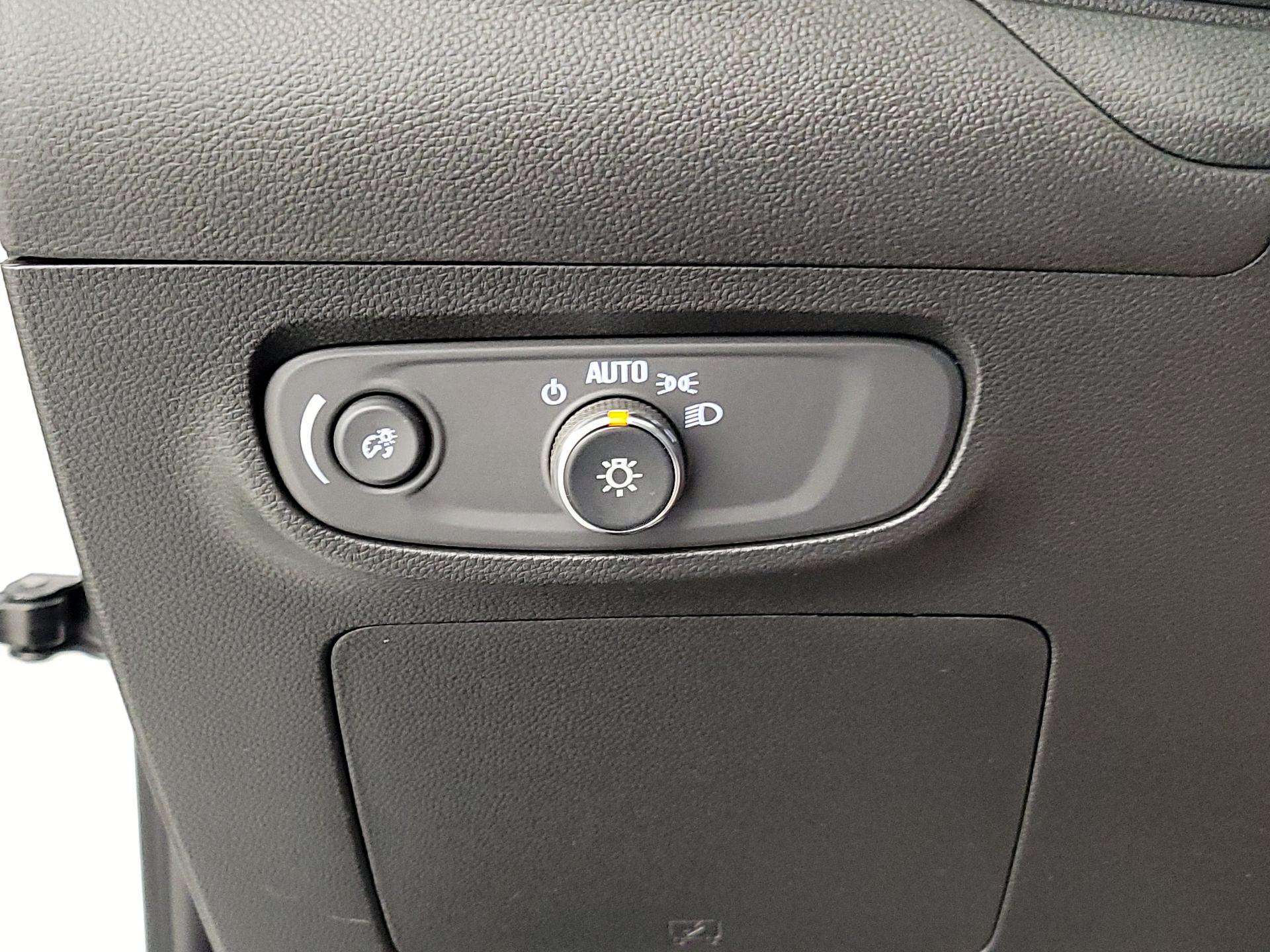 Thumbnail: 2025 Buick Encore GX - 13