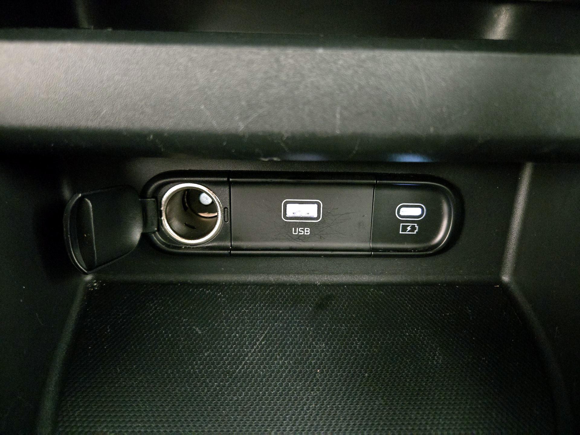 Thumbnail: 2025 Kia Seltos - 19