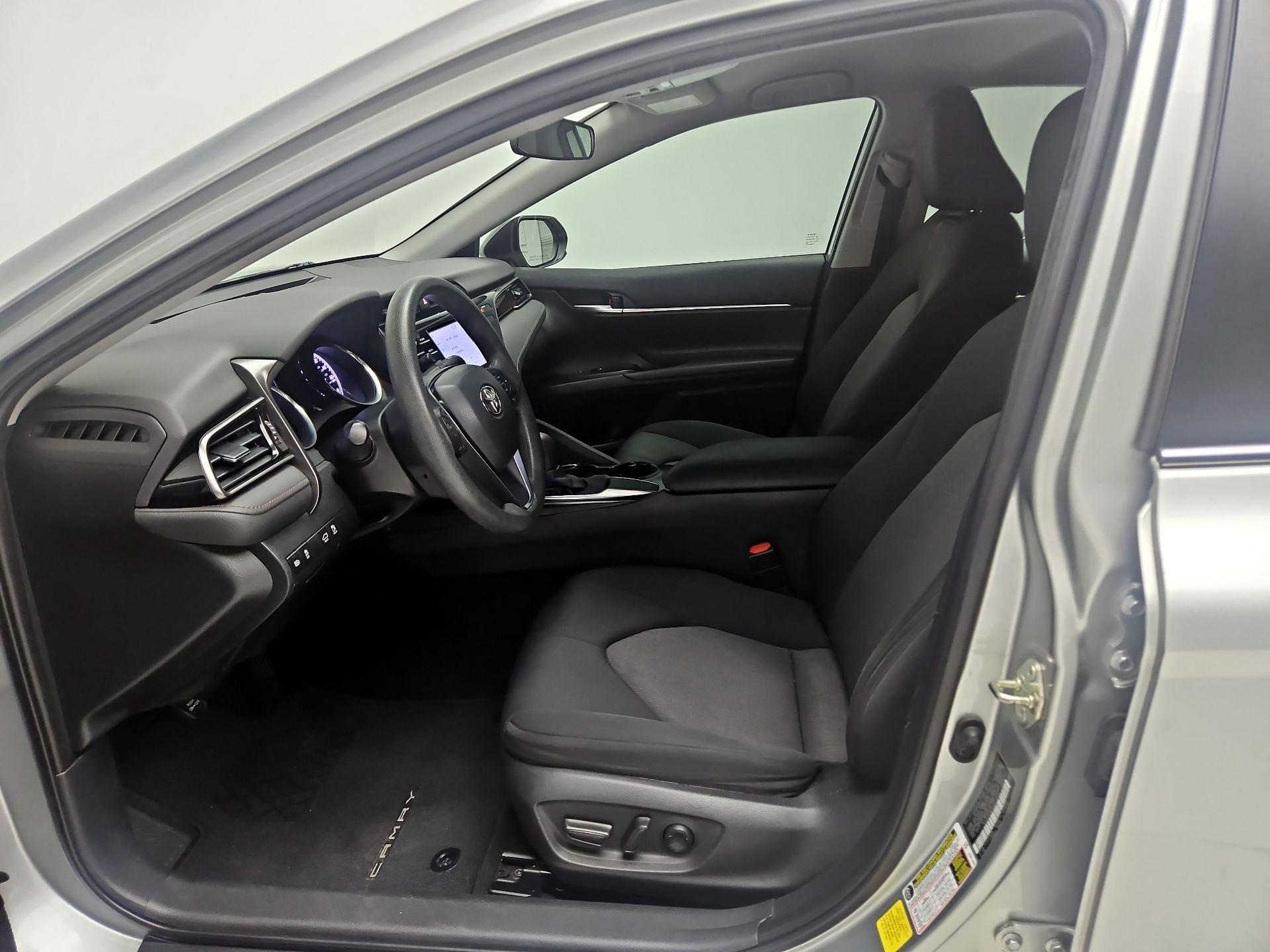 Thumbnail: 2020 Toyota Camry - 11