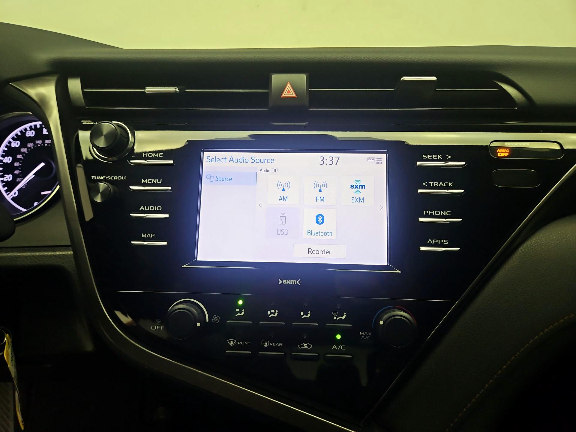 Thumbnail: 2020 Toyota Camry - 15