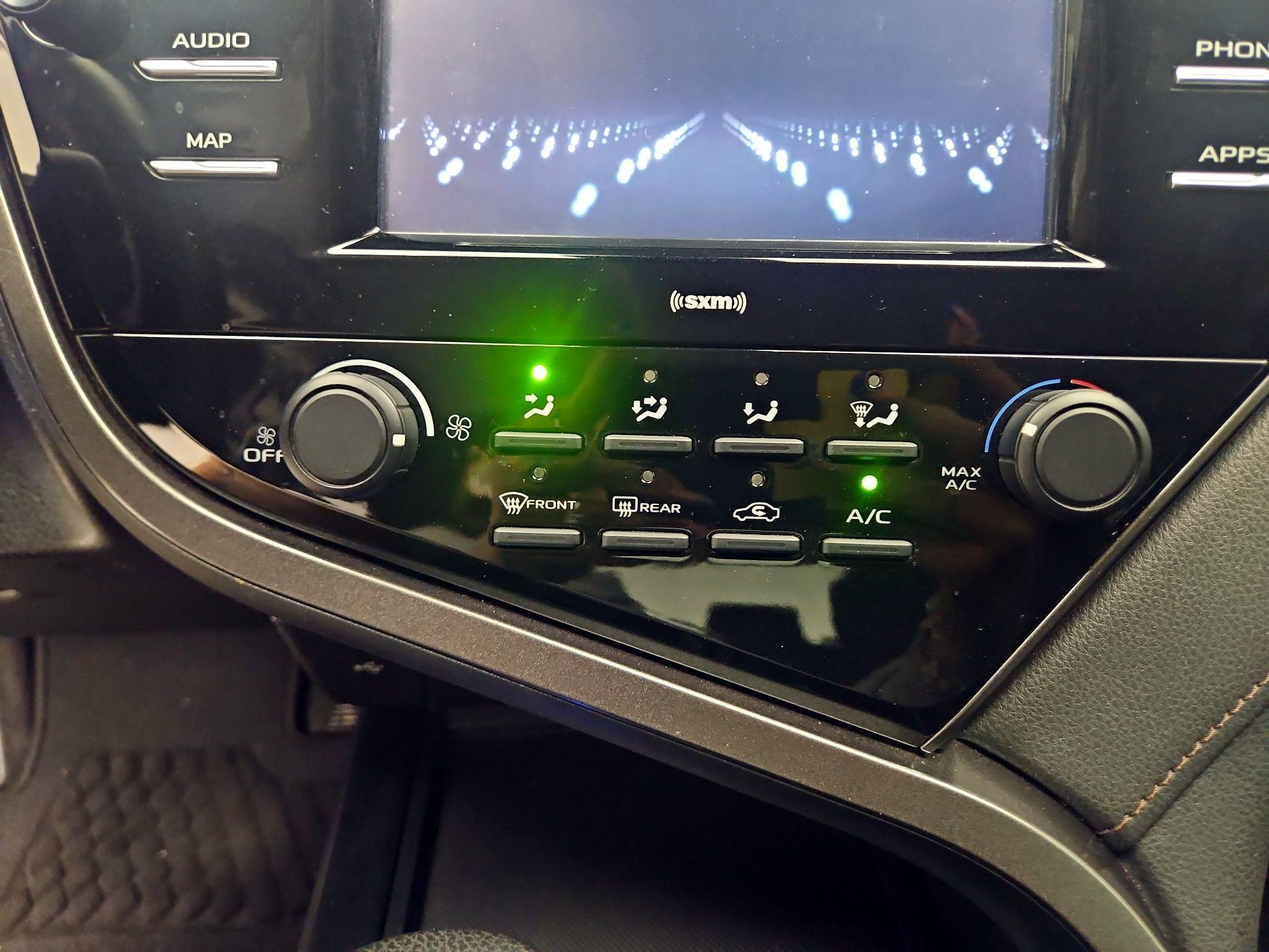 Thumbnail: 2020 Toyota Camry - 16