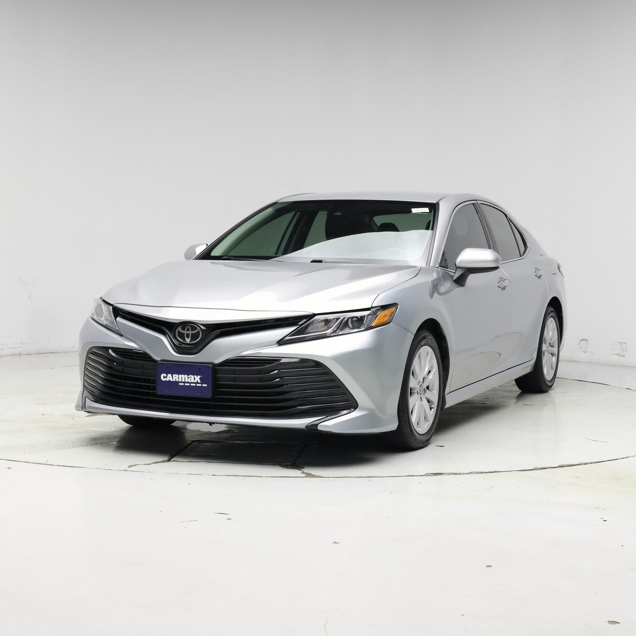 Thumbnail: 2020 Toyota Camry - 4