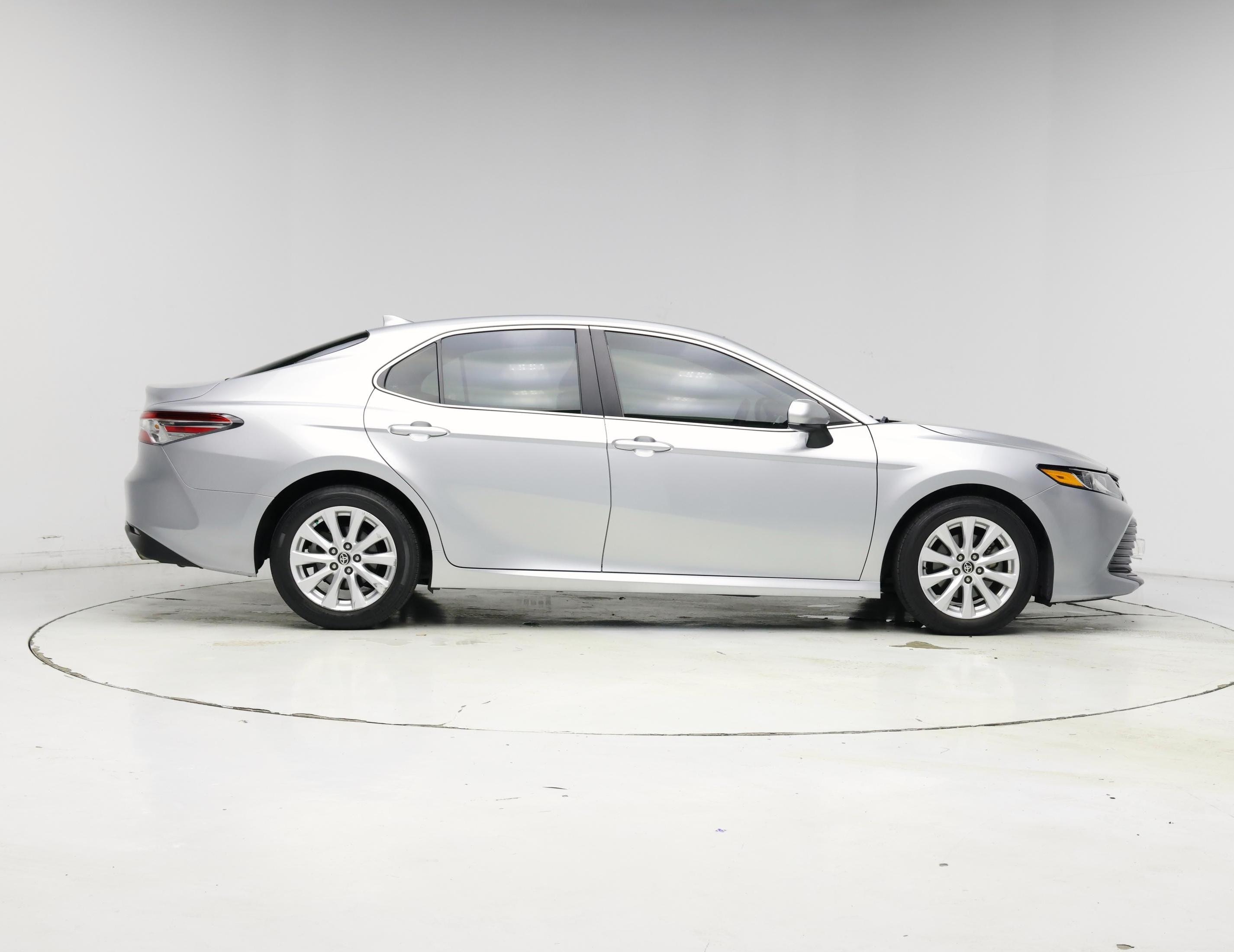 Thumbnail: 2020 Toyota Camry - 7