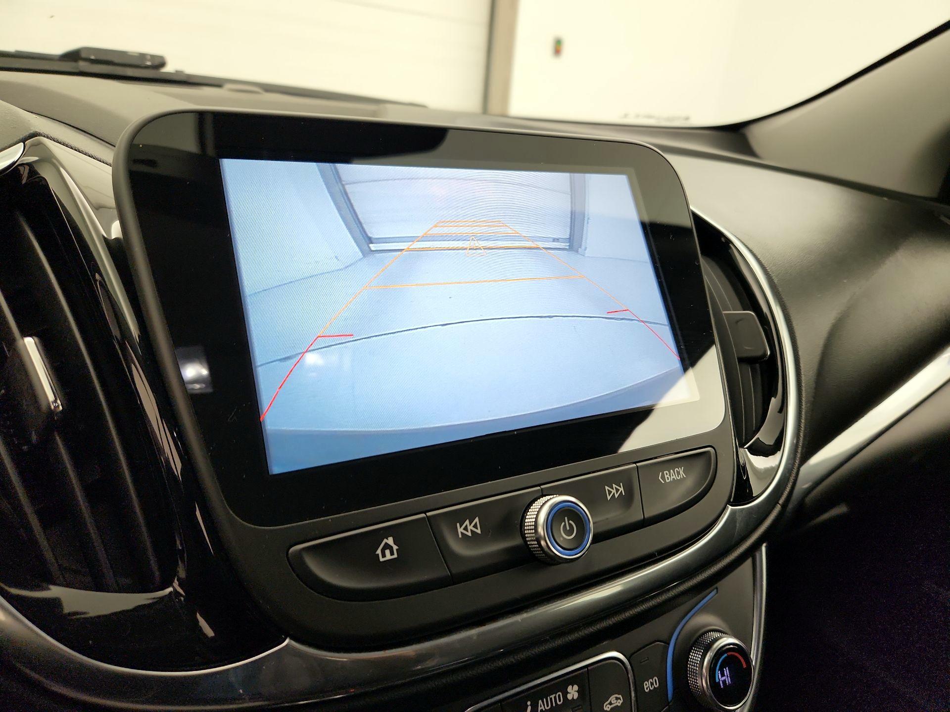 Thumbnail: 2016 Chevrolet Volt - 14